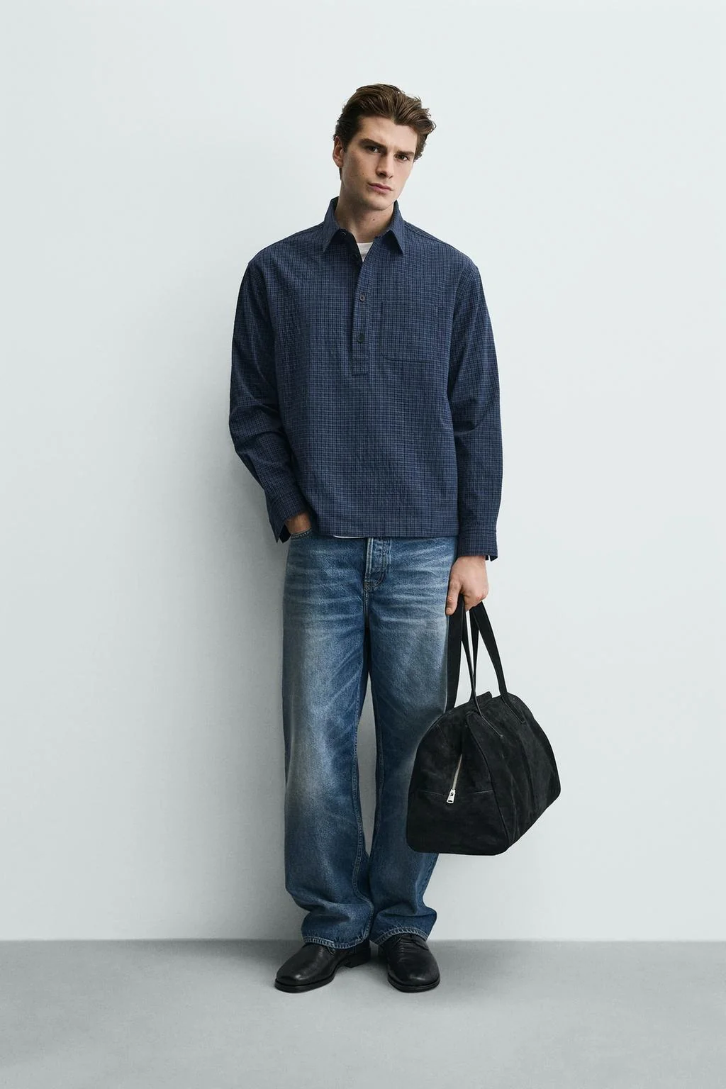 Поло в клетку обычного кроя