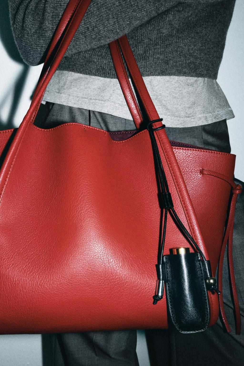Ароматический брелок Into The Bag