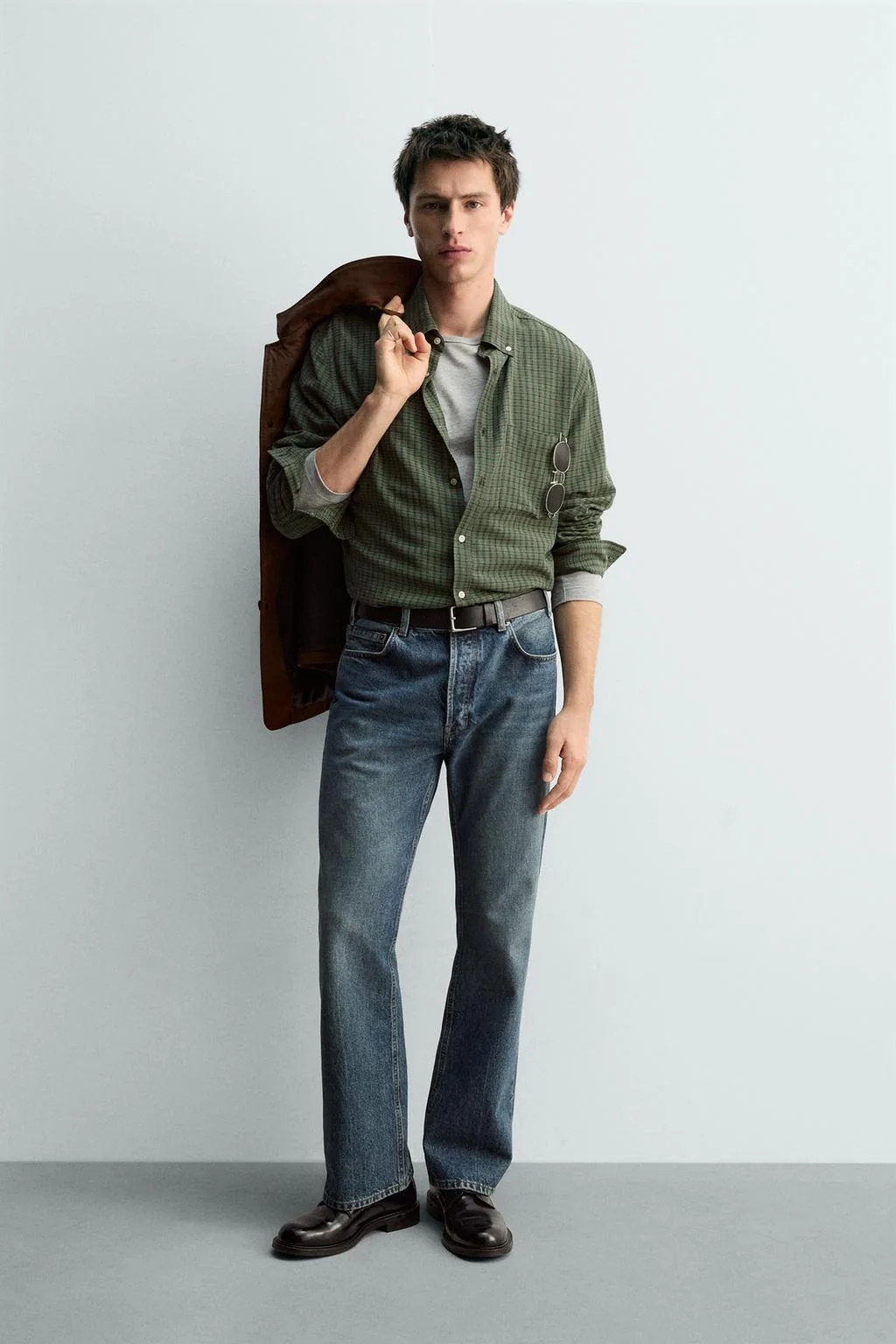 Рубашка в клетку классического кроя