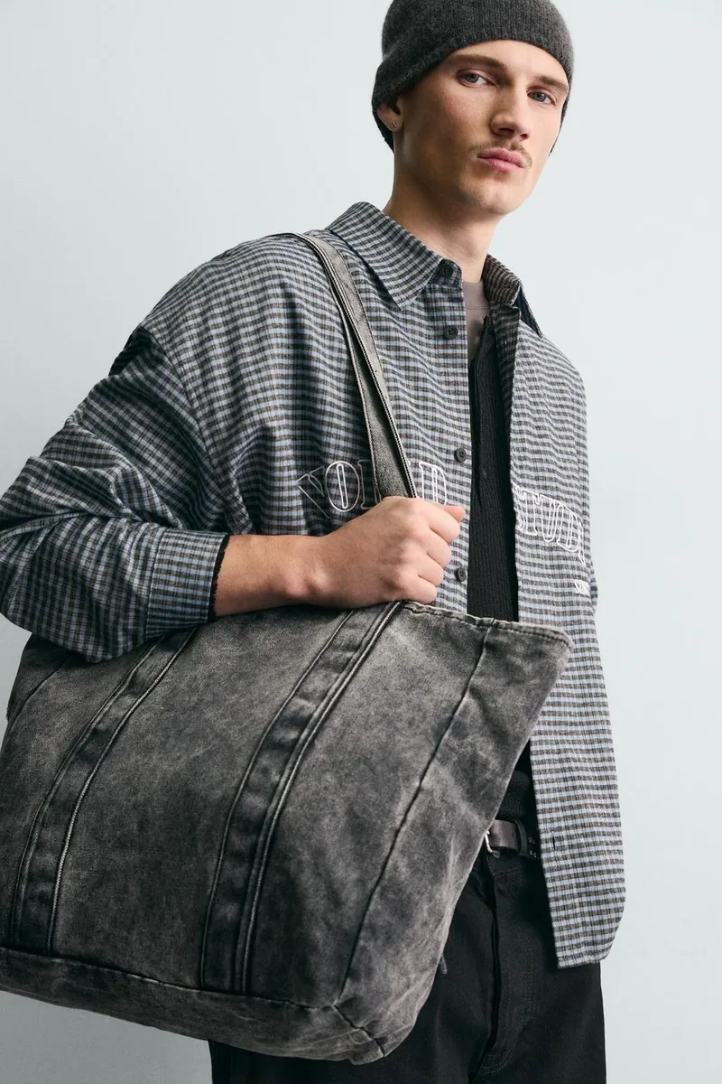 Джинсовая tote-сумка с эффектом потёртости — Мужское