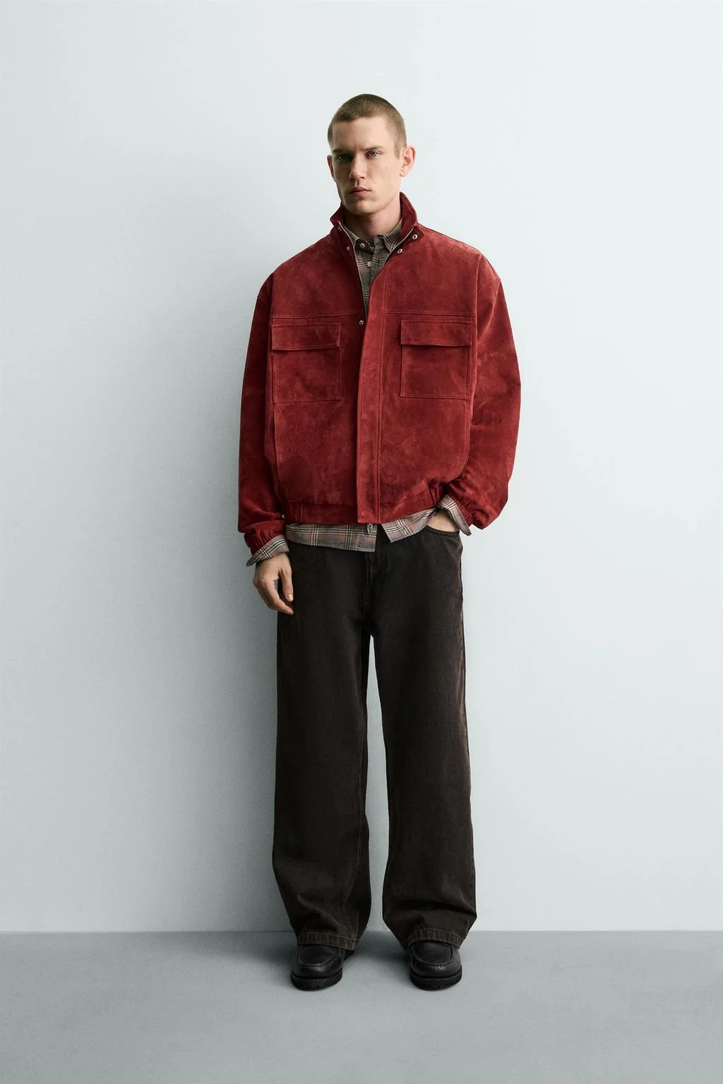 Кожаная куртка свободного кроя