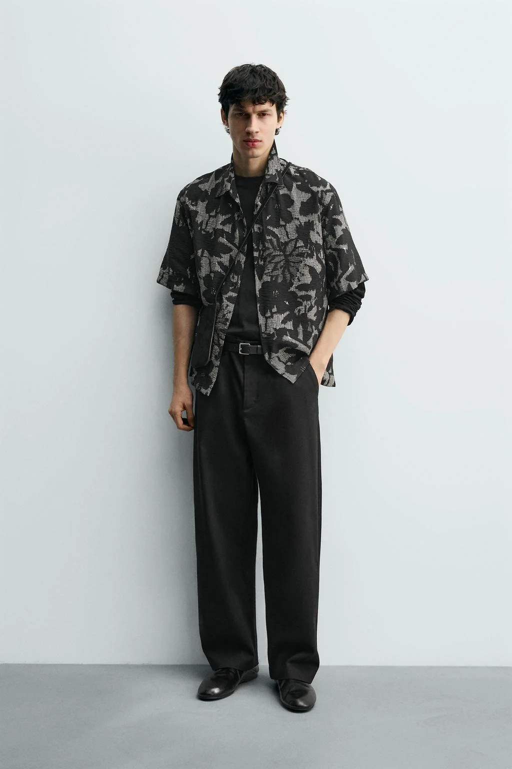 Струящаяся рубашка с контрастным принтом