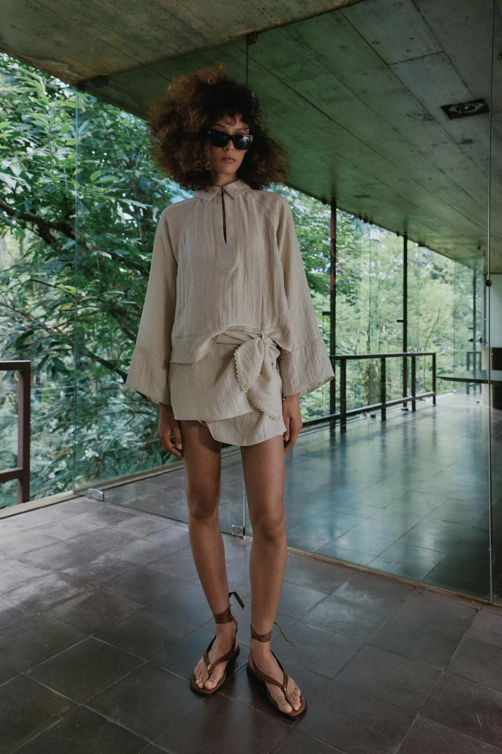 БЛУЗКА С ВСТАВКОЙ ИЗ КРУЖЕВА В ДЕРЕВЕНСКОМ СТИЛЕ