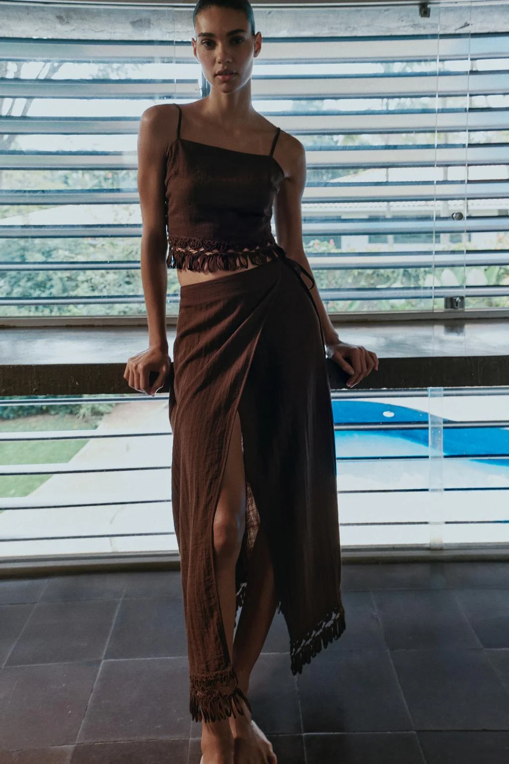 ТОП С БАХРОМОЙ НА ЛИФЧИКЕ