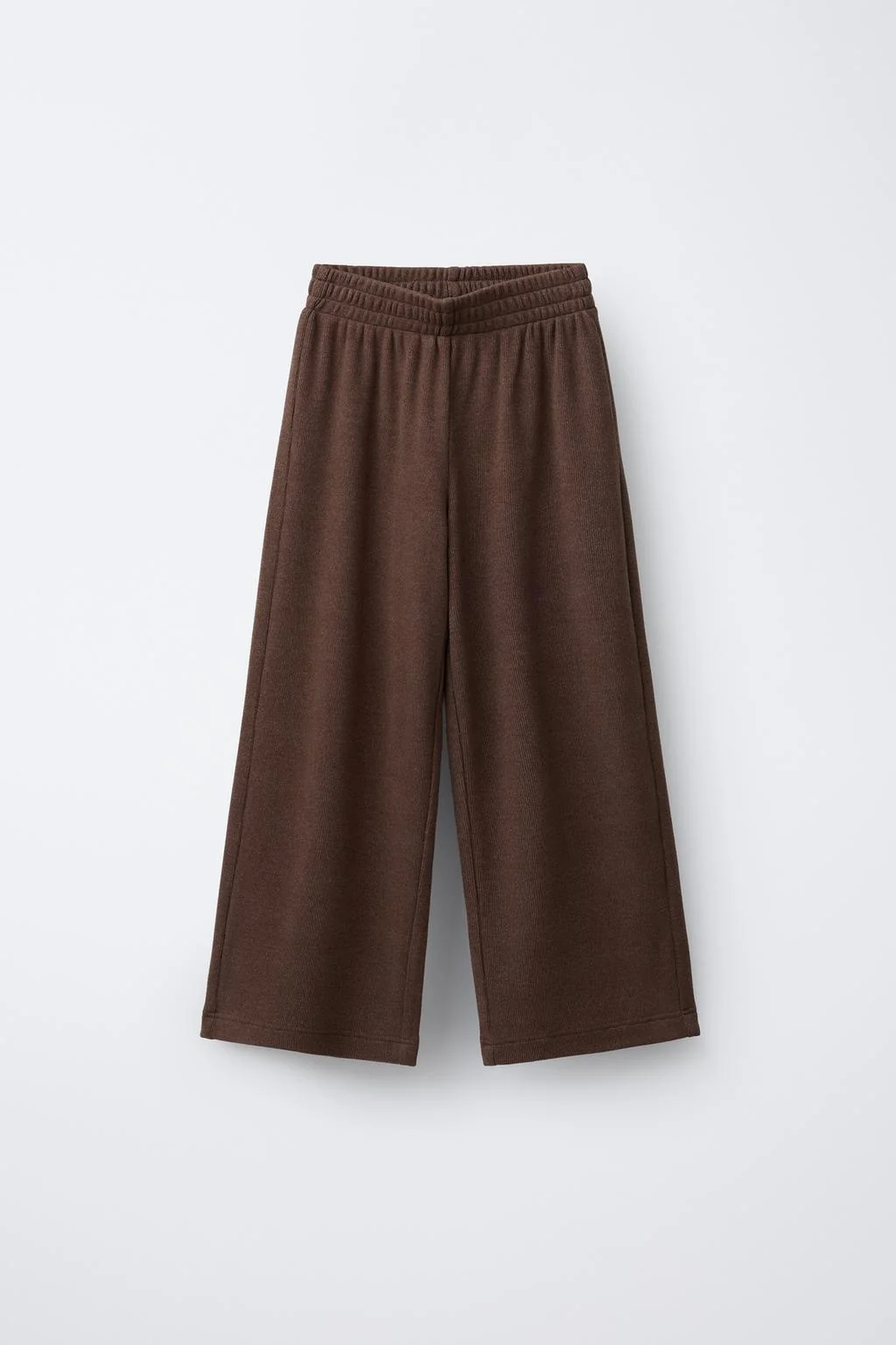 Мягкие брюки с широкими штанинами