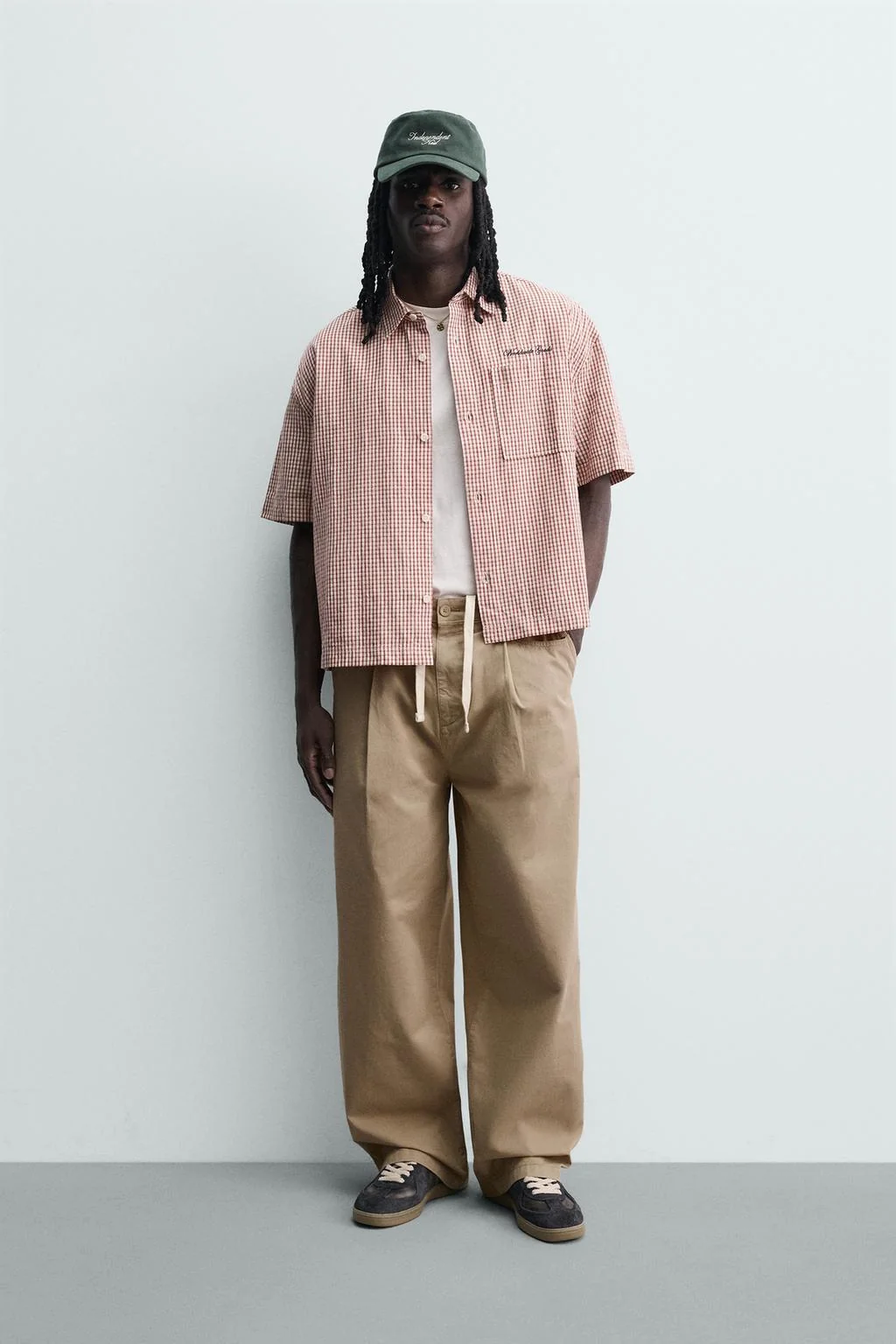 ШИРОКИЕ БРЮКИ-ЧИНО С КЛЕШЕЙ