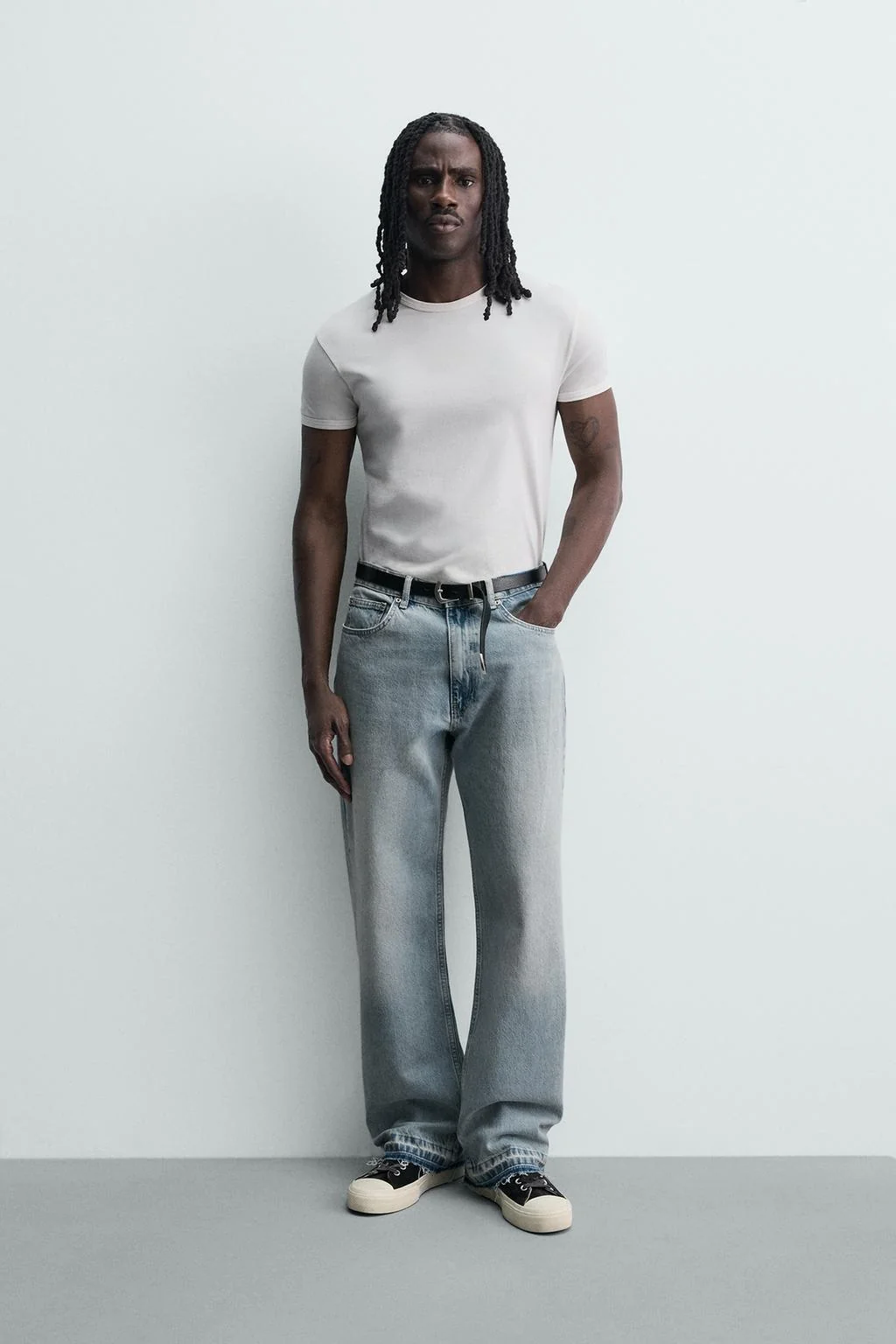 ДЖИНСЫ СВОБОДНОГО КРОЯ