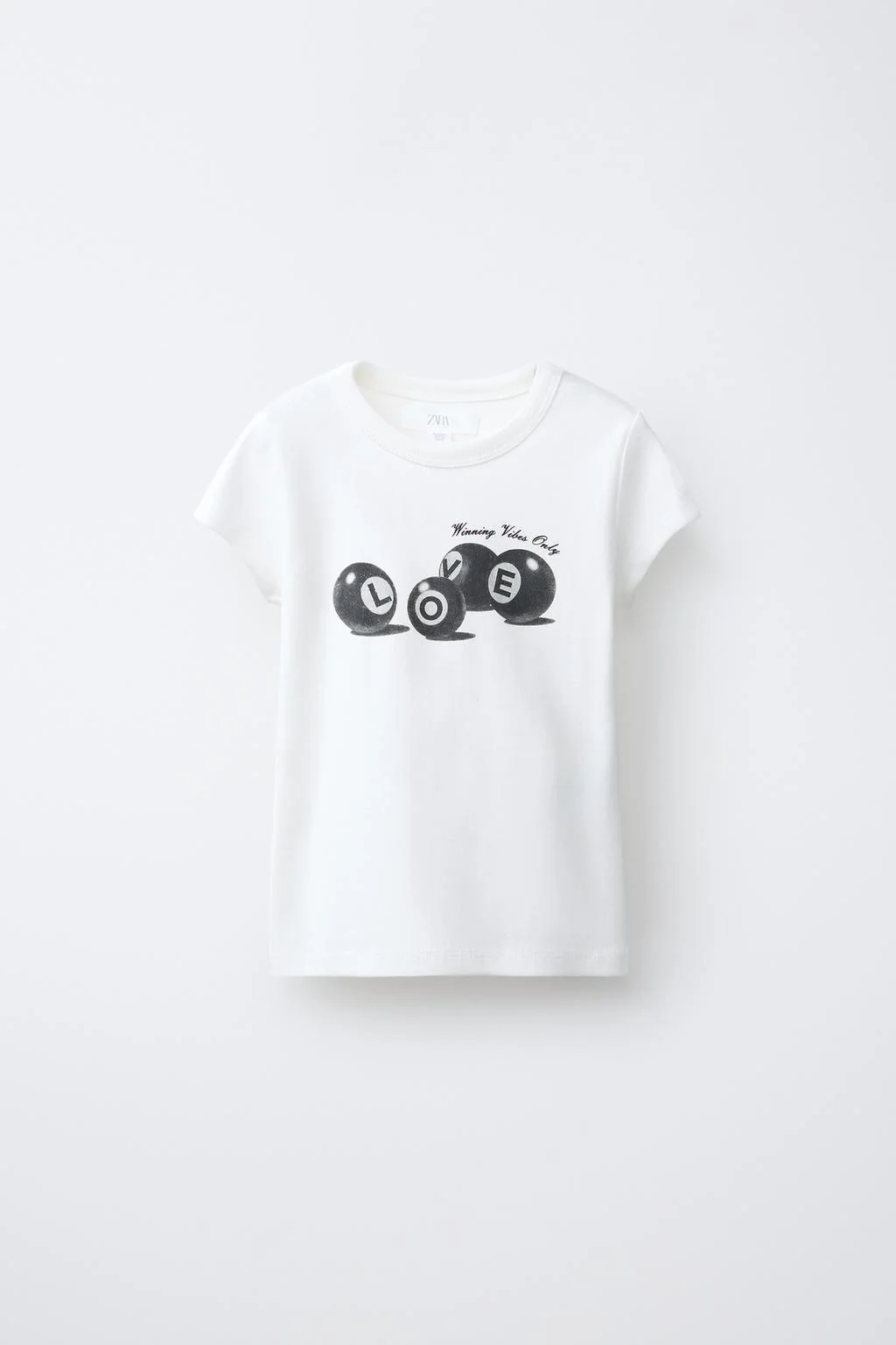 Футболка с принтом бильярдных шаров