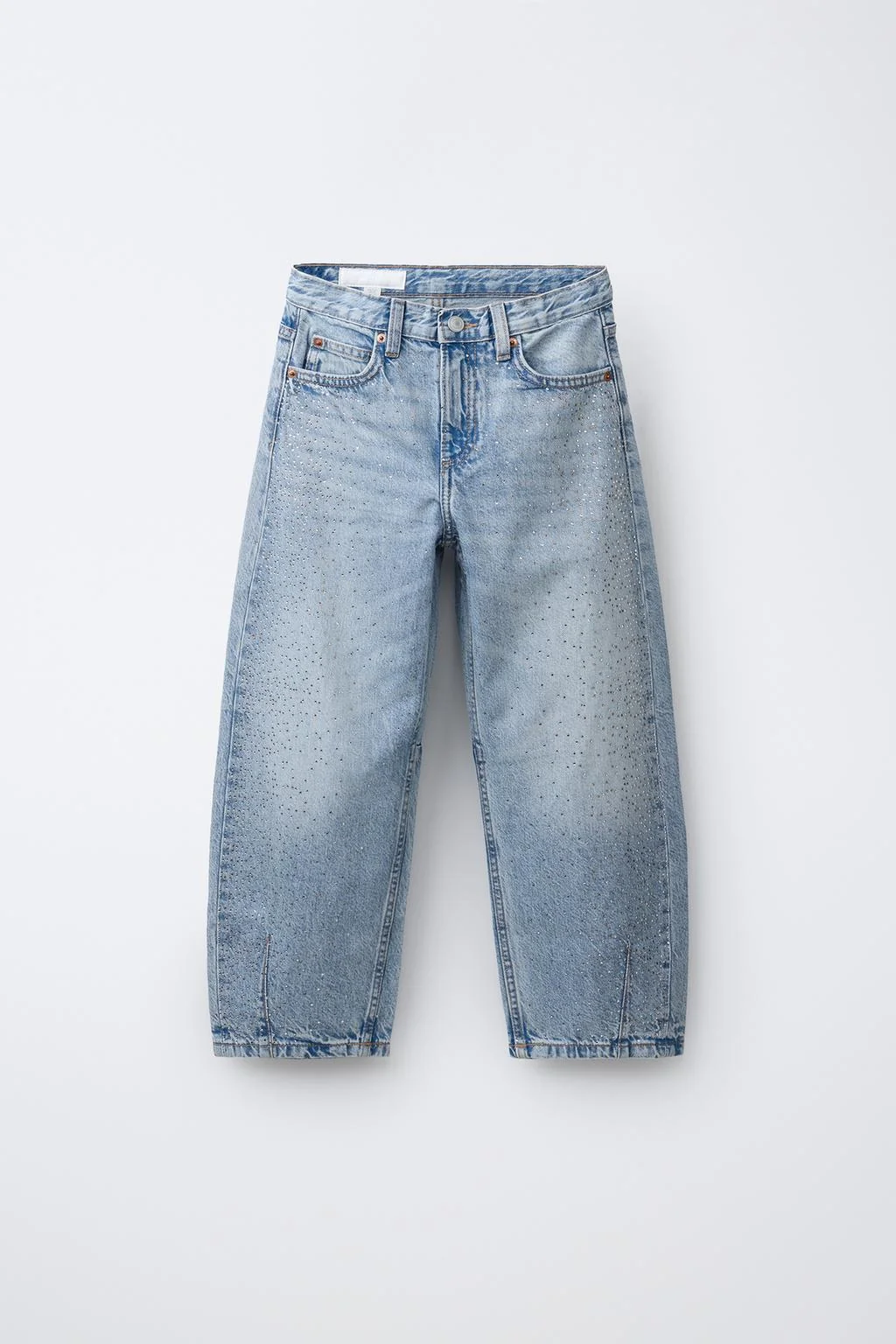 ДЖИНСЫ С БРИЛЛИАНТАМИ В ФОРМЕ БОЧОНКА