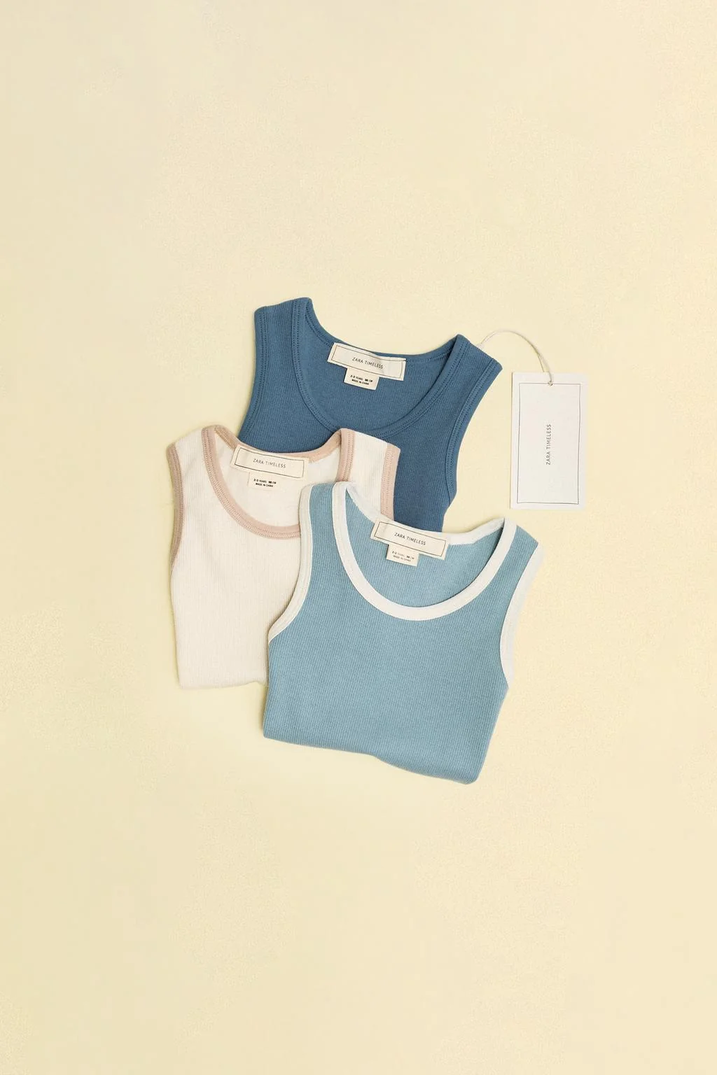 ЗАРА ВЕЧНАЯ КЛАССИКА - ТРЁХПАК ФУТБОЛОК С КОНТРАСТНЫМИ ВСТАВКАМИ — Коллекция