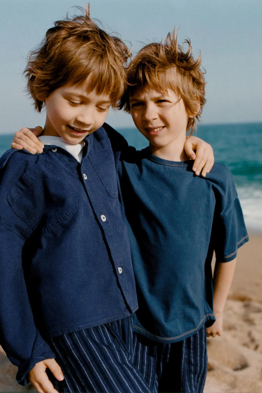 ЗАРА ВЕЧНАЯ КЛАССИКА - ПРОСТАЯ ФУТБОЛКА ИЗ ХЛОПКА — Коллекция