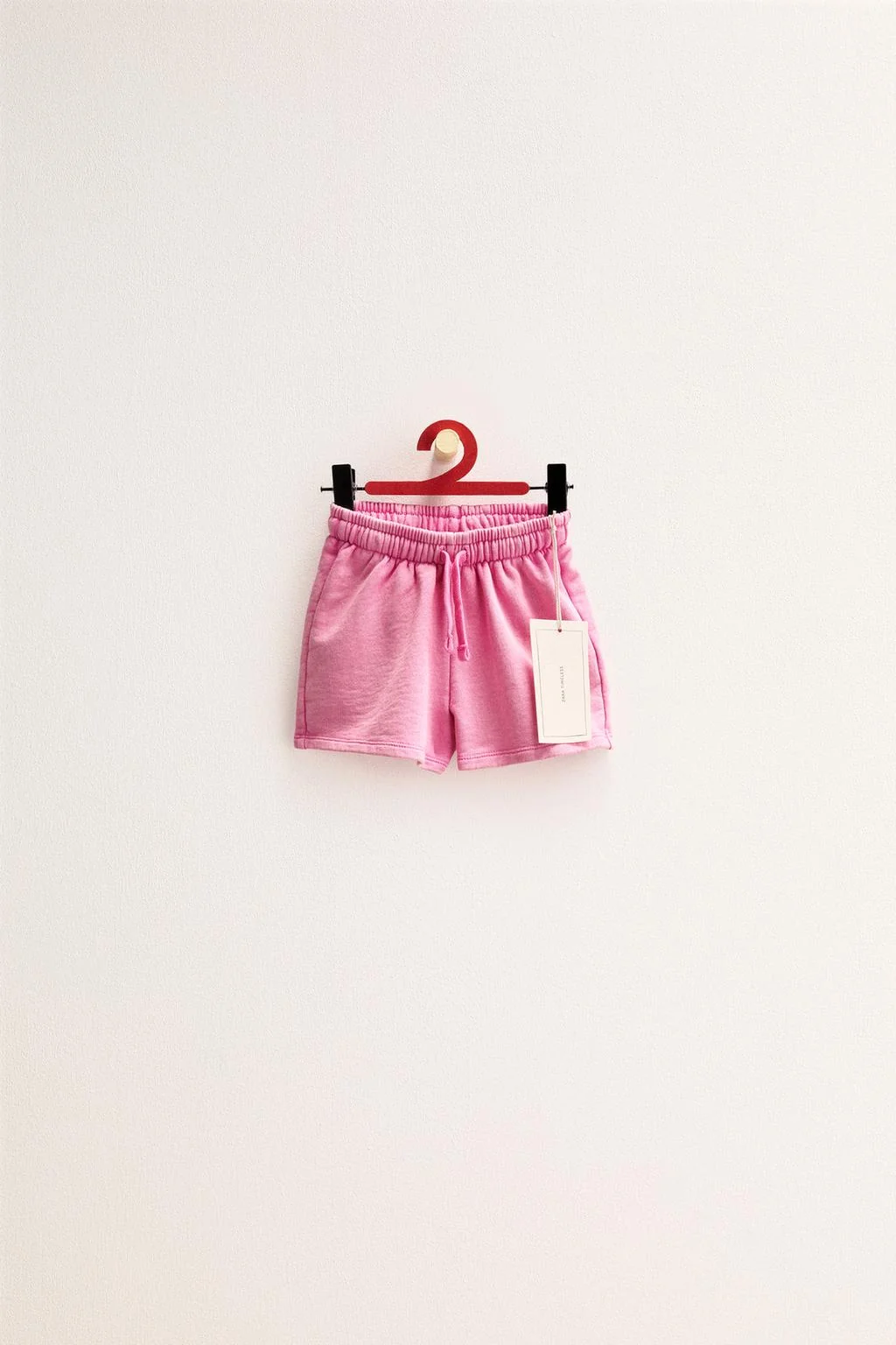 ЗАРА ВЕЧНАЯ КЛАССИКА - ПРОСТЫЕ БЕРМУДЫ