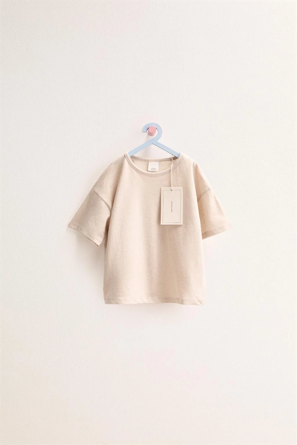 ЗАРА ВЕЧНАЯ КЛАССИКА - ПРОСТАЯ ФУТБОЛКА ИЗ ХЛОПКА И ЛЬНА — Коллекция