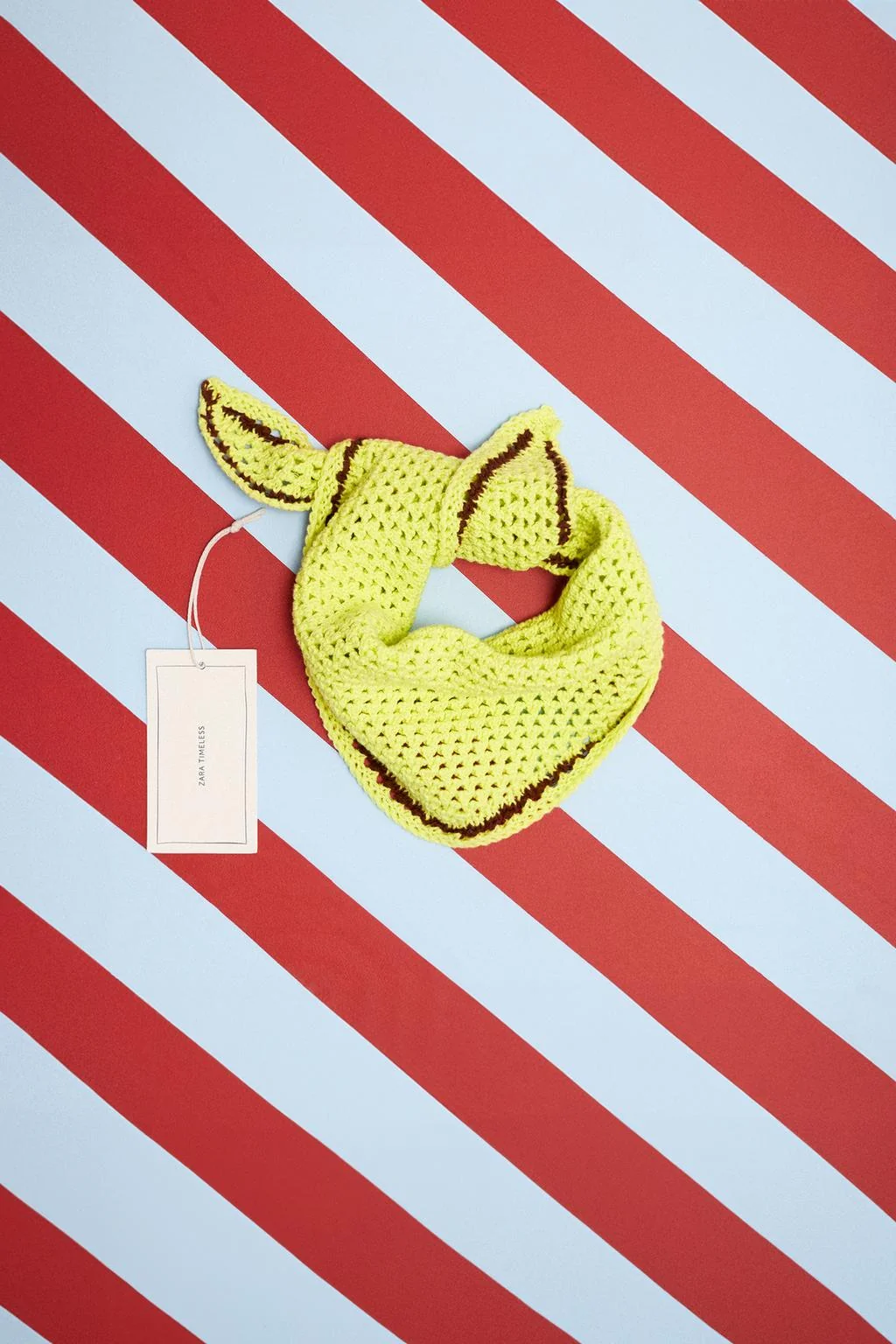 ЗАРА ВЕЧНАЯ КЛАССИКА - КОНТРАСТНЫЙ ВЯЗАНЫЙ БАНДАНА