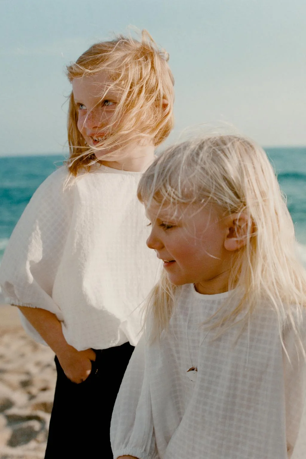 ЗАРА ВЕЧНАЯ КЛАССИКА - РУБАШКА С ТЕКСТУРОЙ ВСЕГДА В МОДЕ — Редакторский