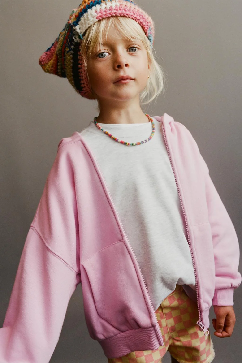 БЕРМУДЫ ИЗ ТВИЛЯ С ПРИЛЕГАЮЩИМ СИЛУЭТОМ И В КЛЕТКУ