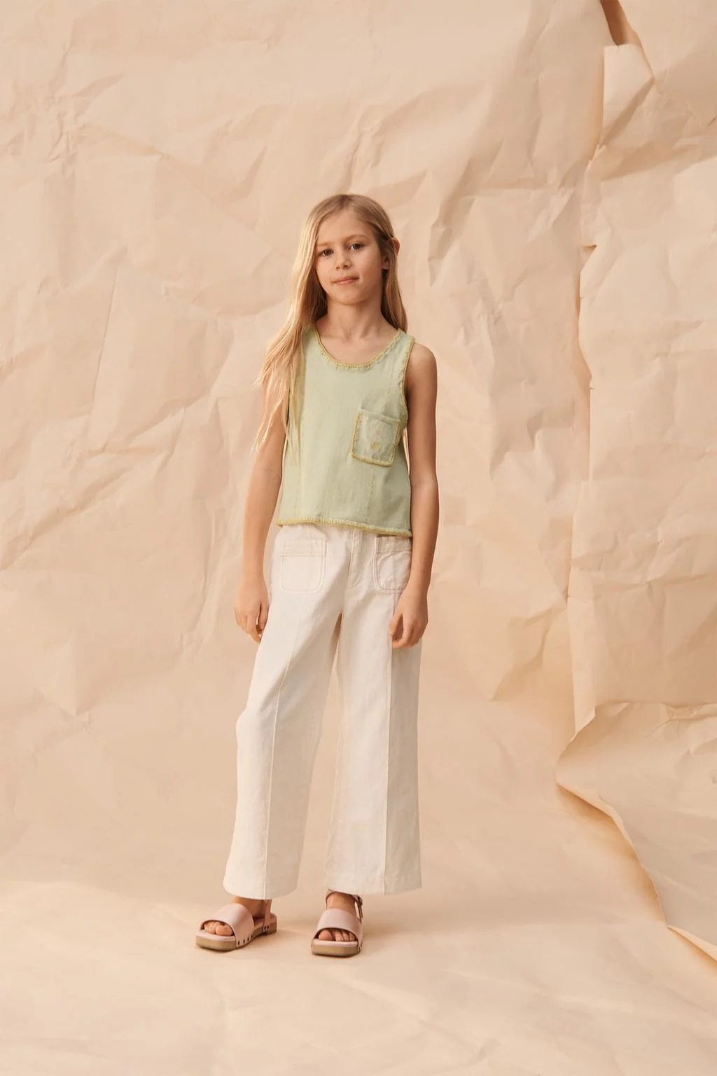 Ограниченная серия трикотажный топ с контрастной вышивкой — SLEVELESS