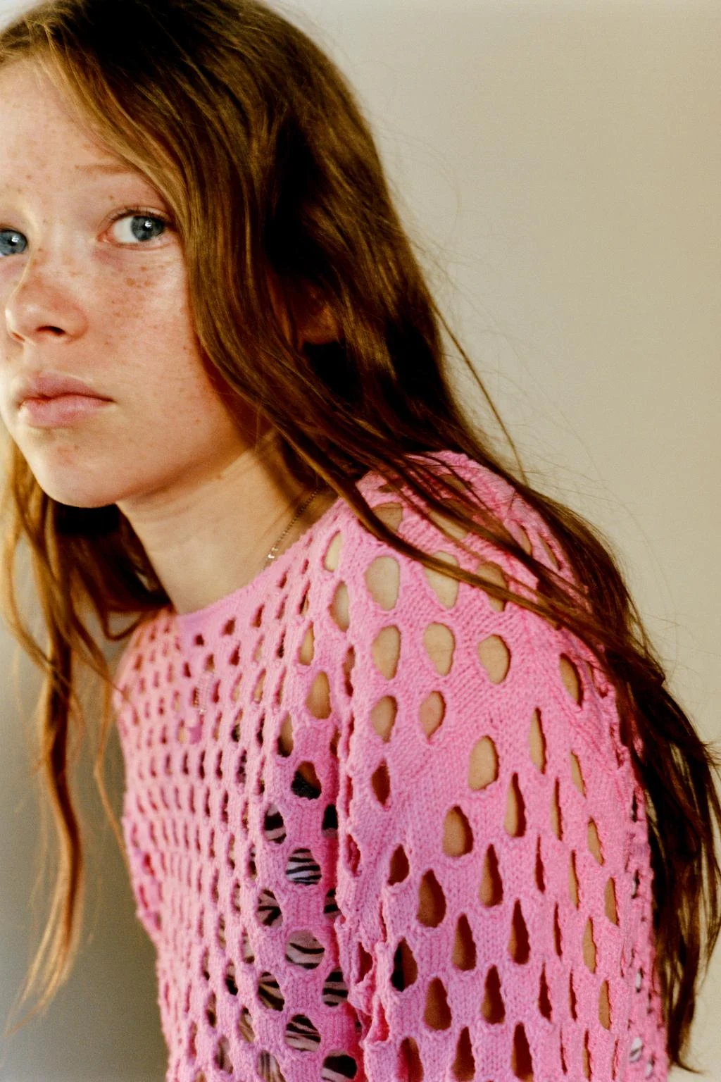 Красный свитер