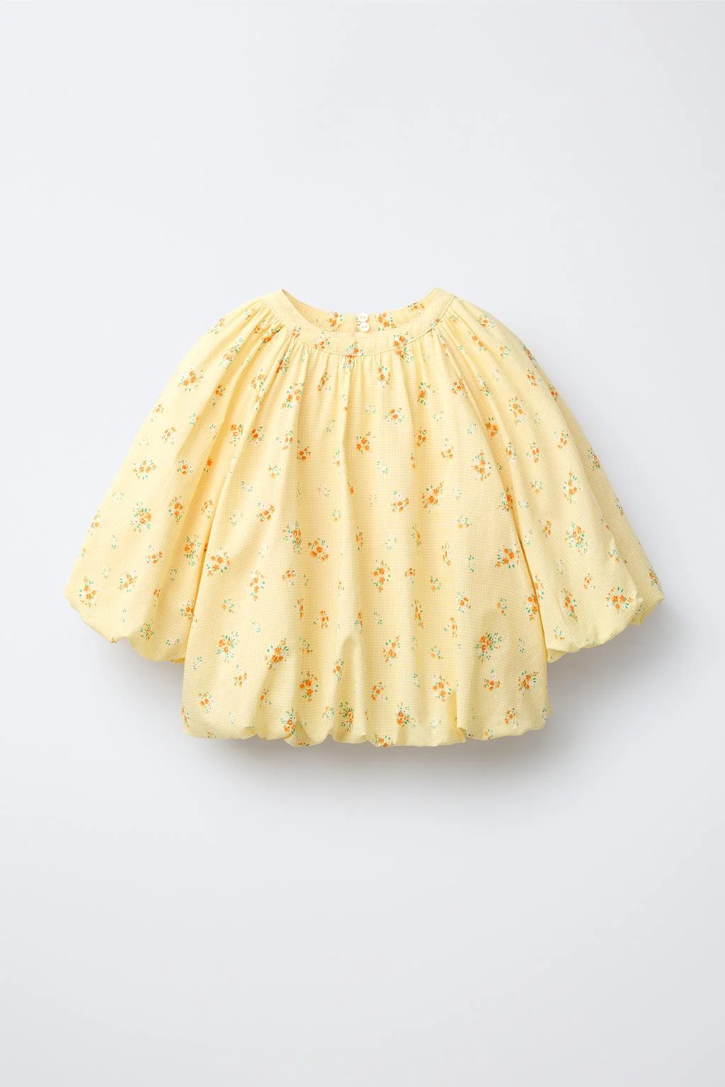 Блузка с пышными рукавами в цветочный принт