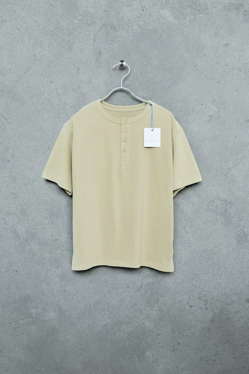 Сториз - плотная футболка хенли