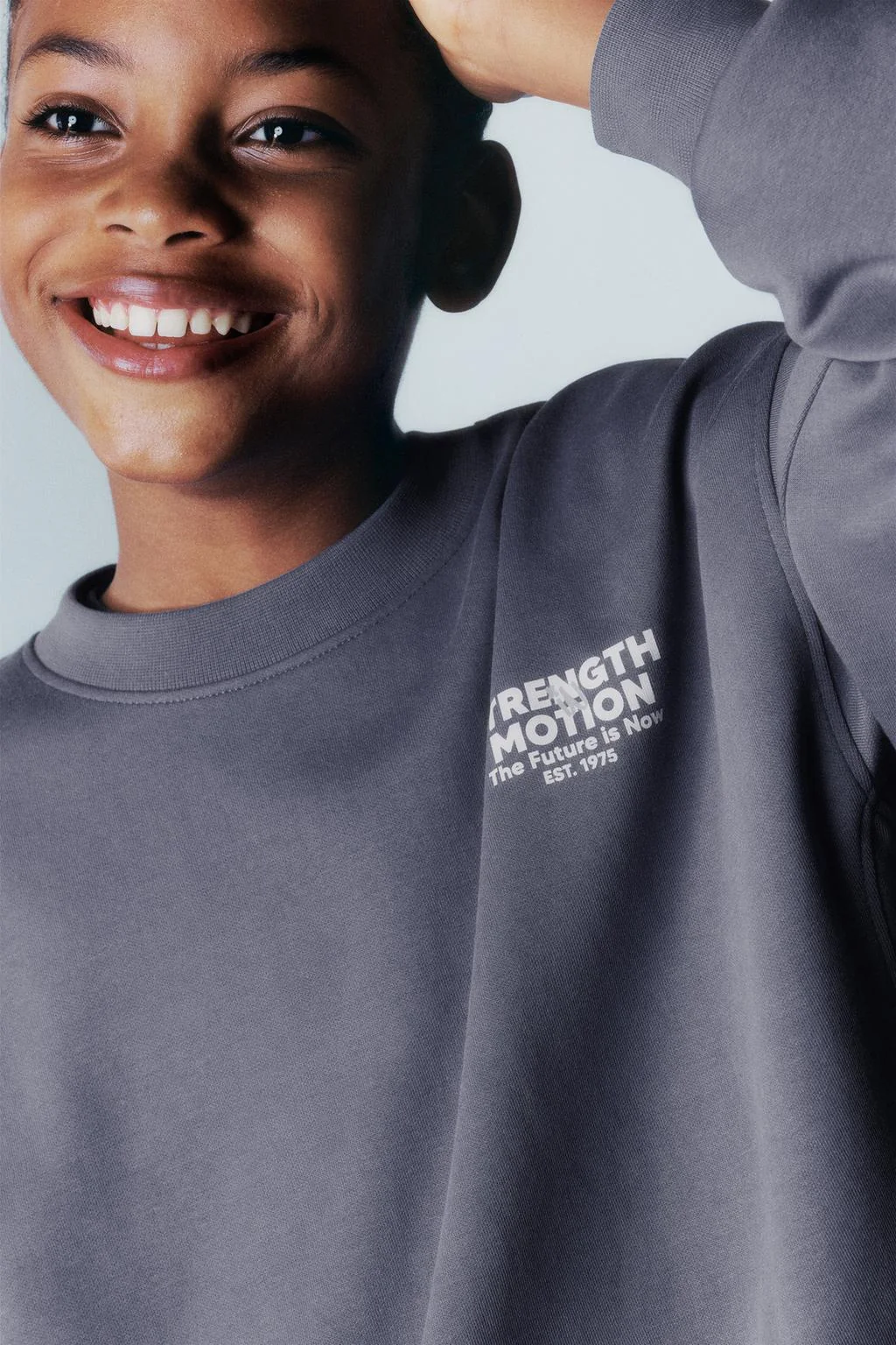 Набор: свитшот с текстовым принтом и джоггеры