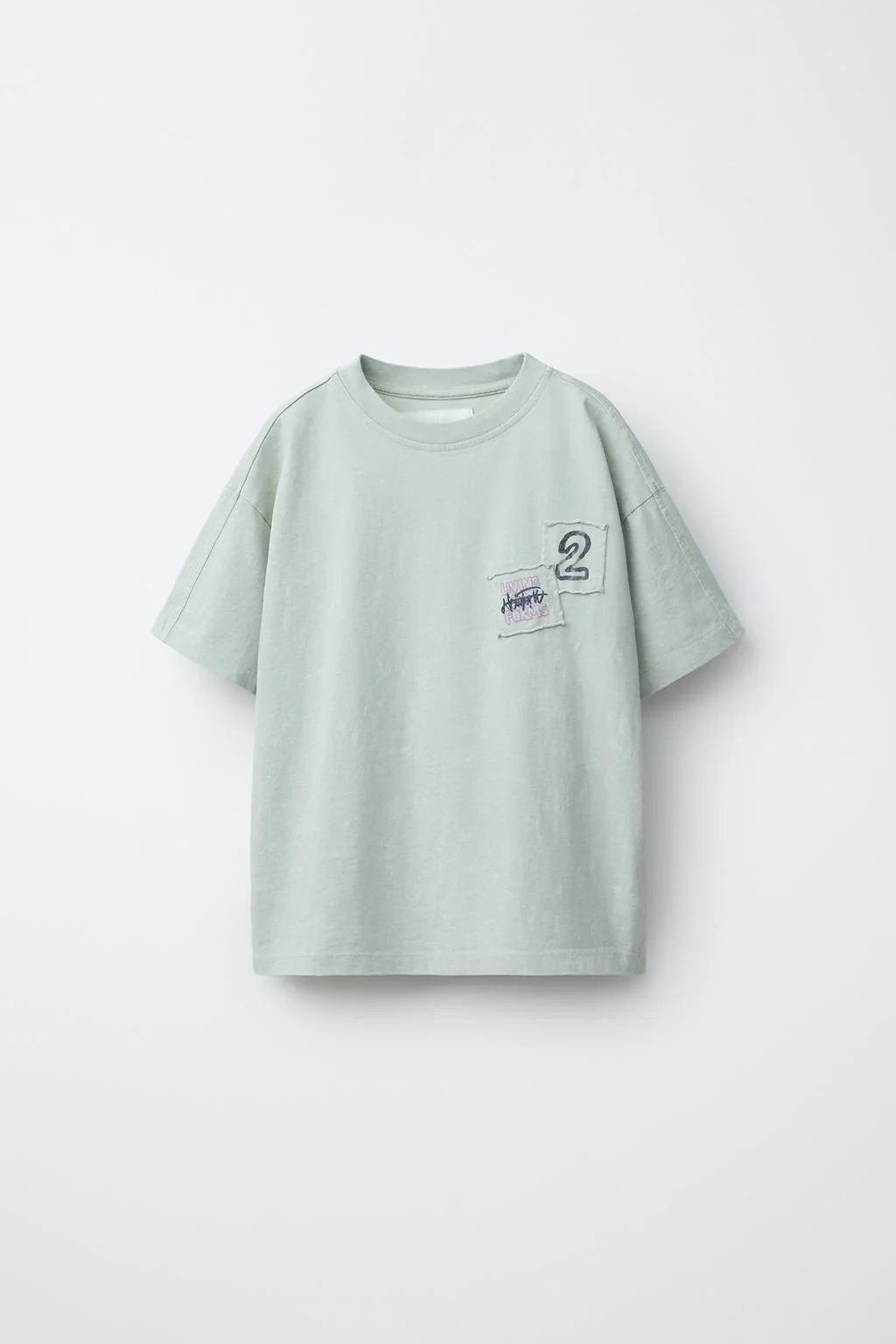 Футболка с нашивкой и эффектом выцветания