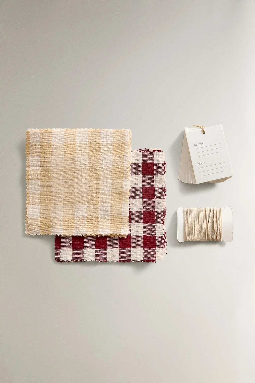 Этикетка и набор тканей