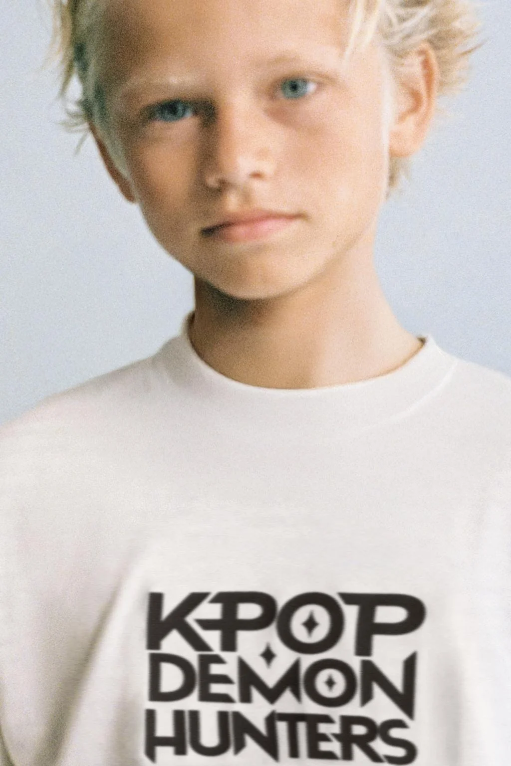 Футболка KPOP DEMON HUNTERS™ NETFLIX © с принтом — K-pop охотники на демонов