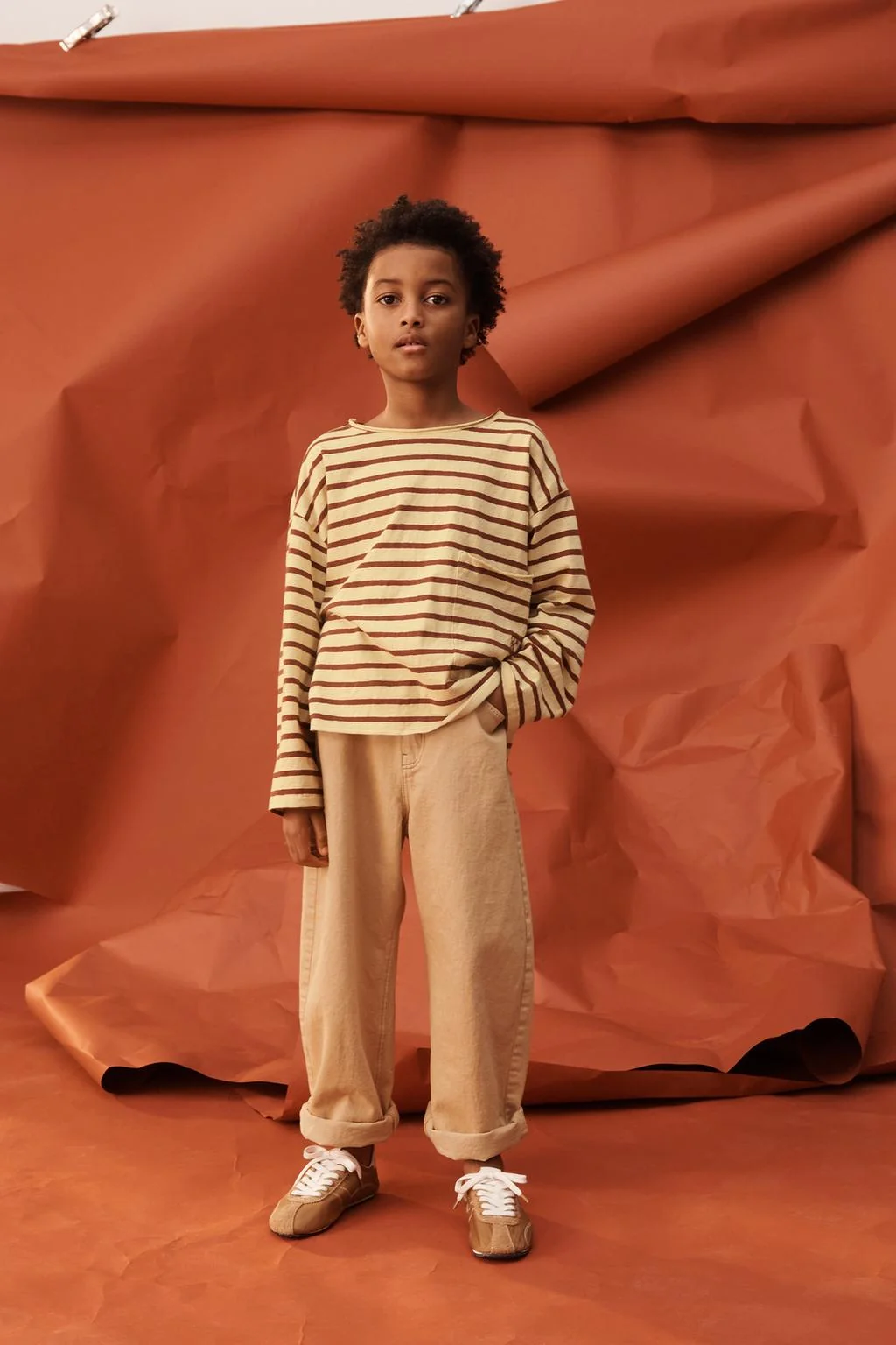 Полосатая футболка с вышивкой цветка, лимитированная серия