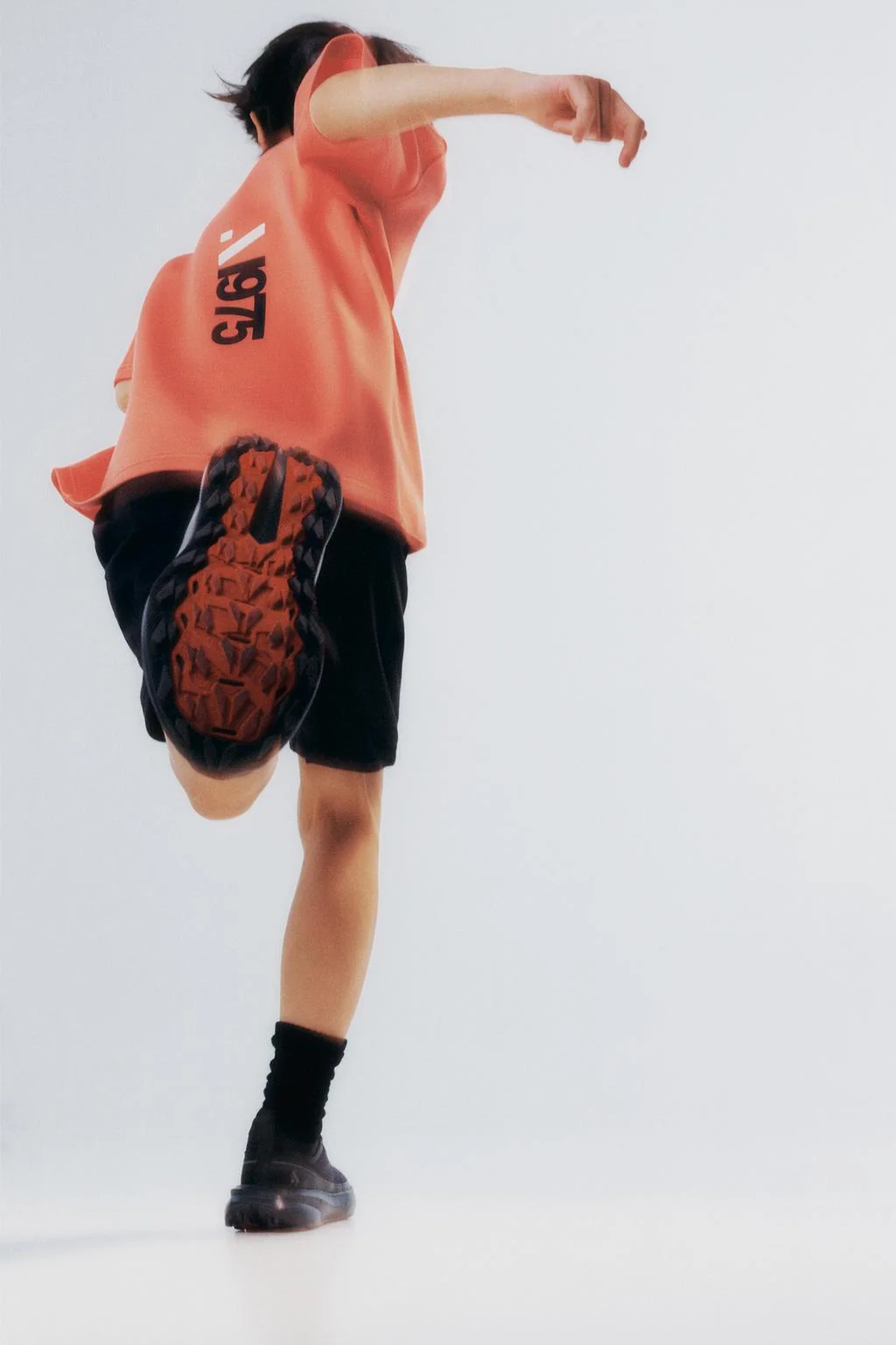 Спортивные шорты-бермуды из смеси с модалом — Активный эдицион