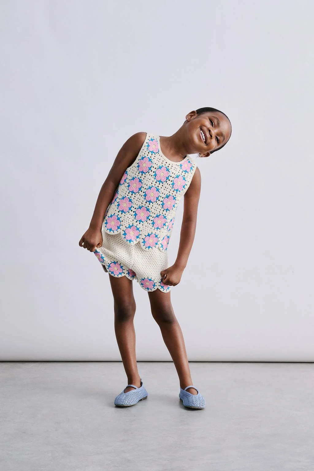 Цветочный вязаный топ с крючком — Трикотаж