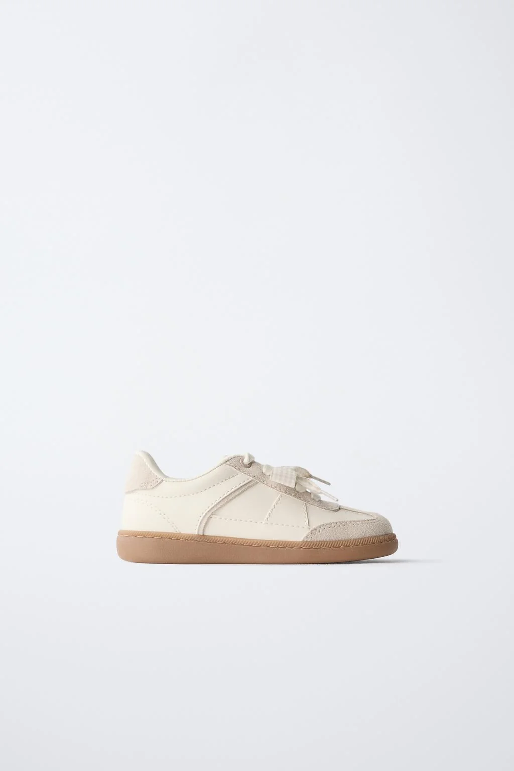 Кроссовки с бантом