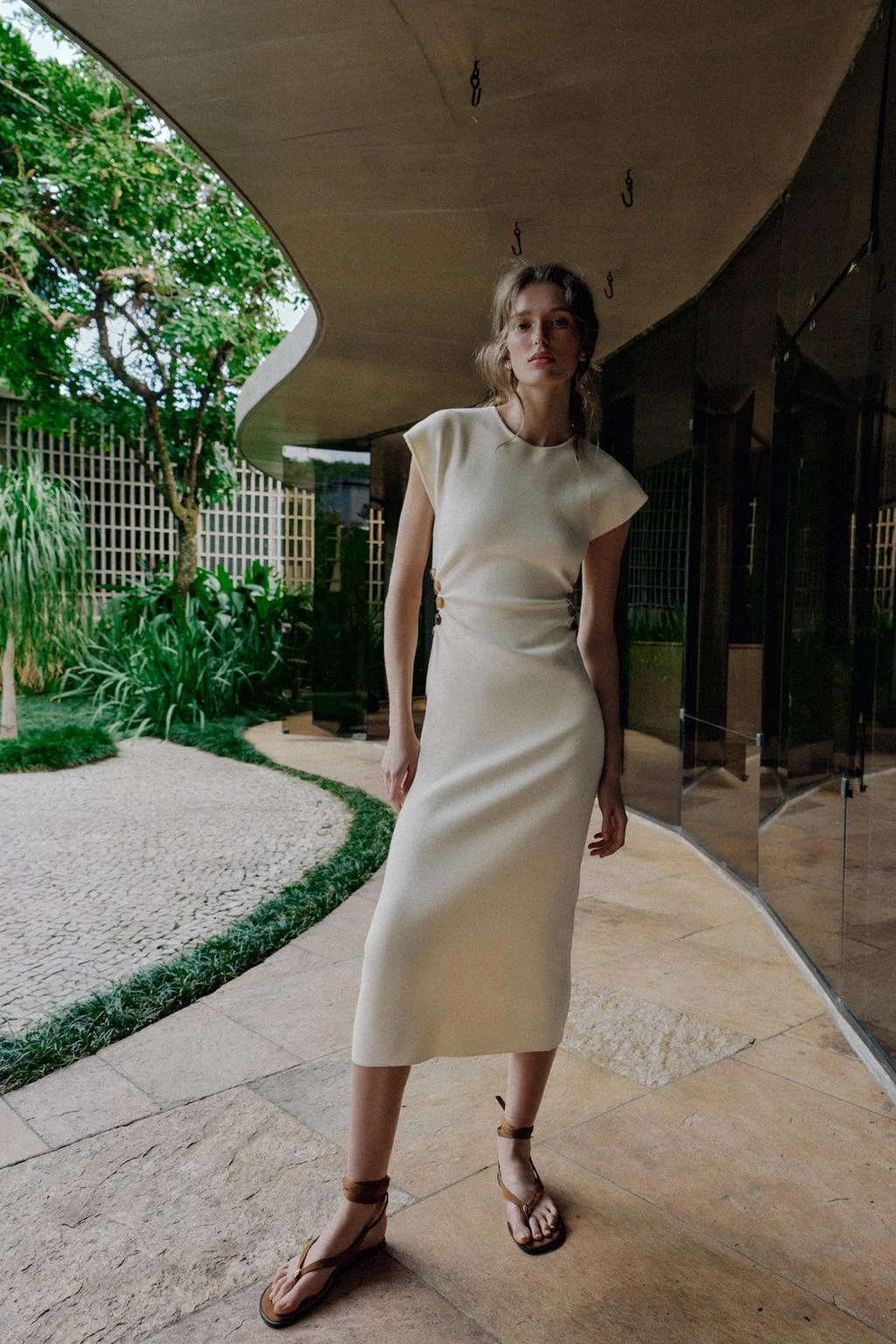 ПЛЯЖНОЕ ПЛАТЬЕ С ВЫРЕЗАМИ И БИСЕРОМ — THE NEW