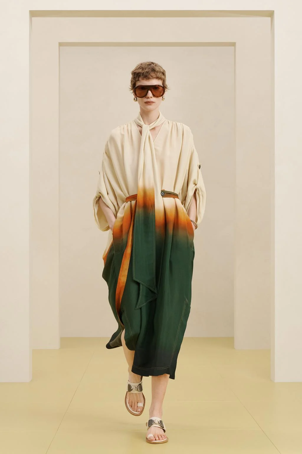 ПЕЧАТНОЕ ПЛАТЬЕ ДО КОЛЕН