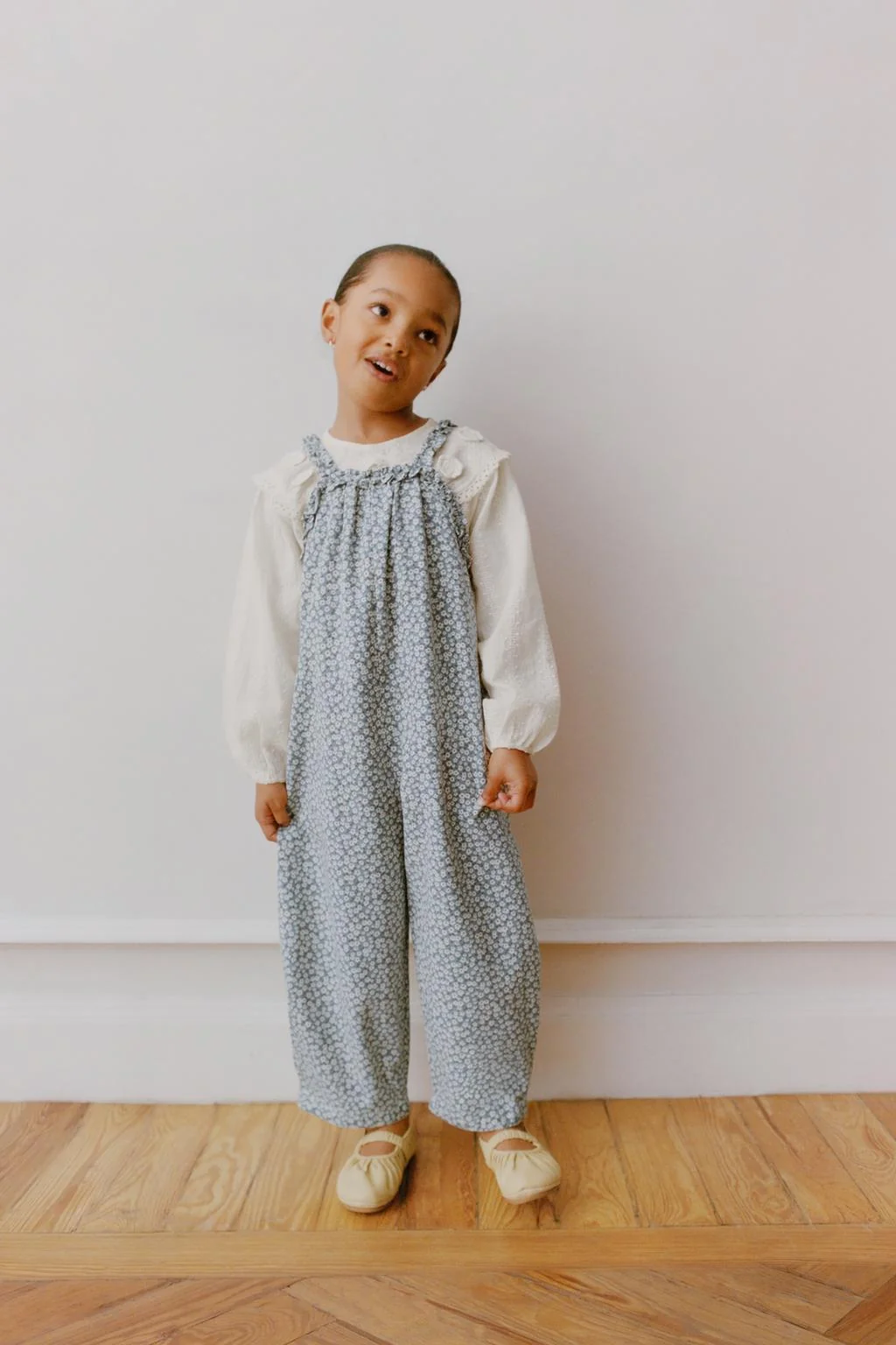 Комбинезон на лямках длинный в цветочек — Комбинезоны