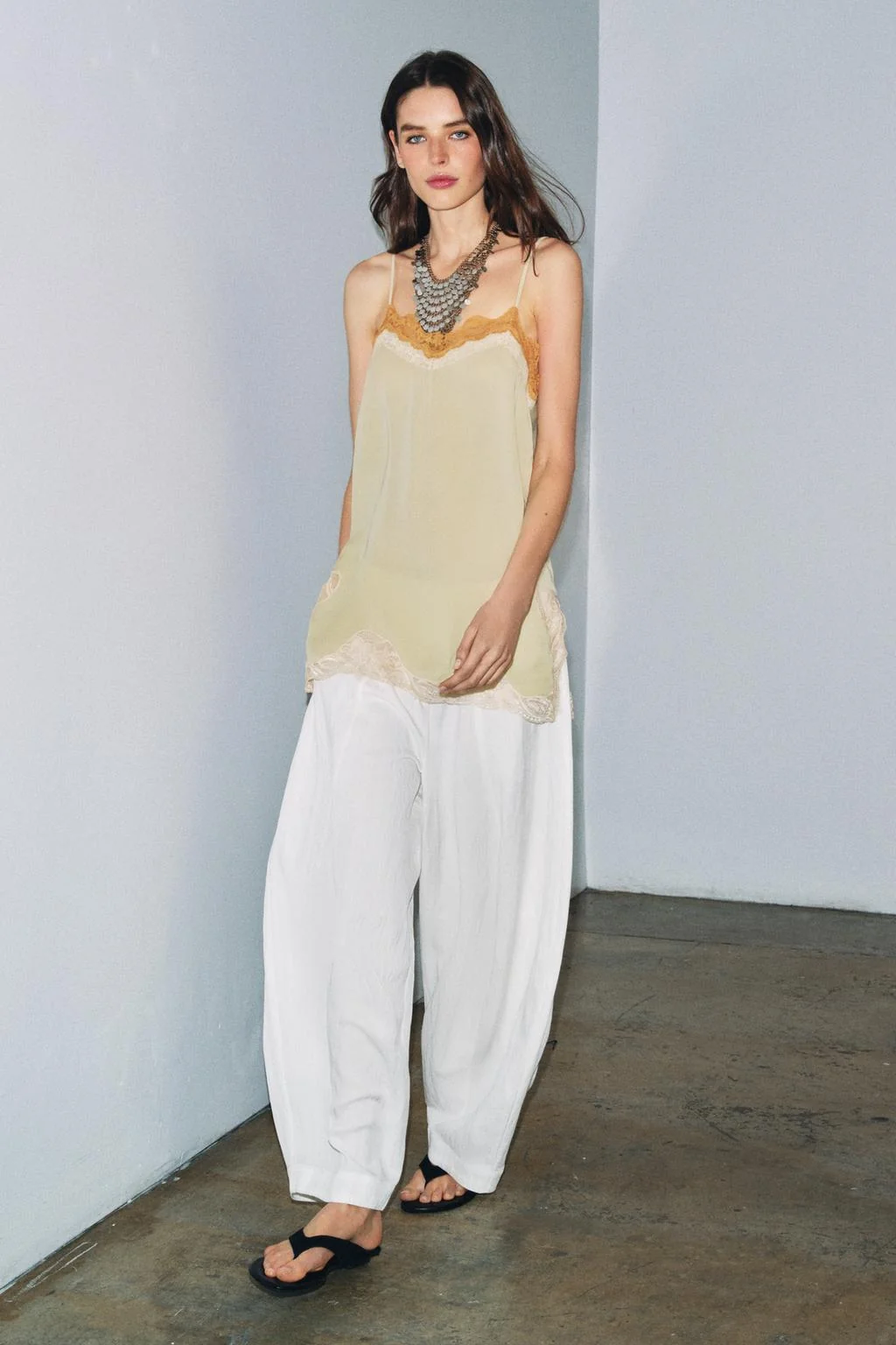 КОЛЛЕКЦИЯ ZW ТОП С КРУЖЕВНЫМИ БРЕТЕЛЯМИ