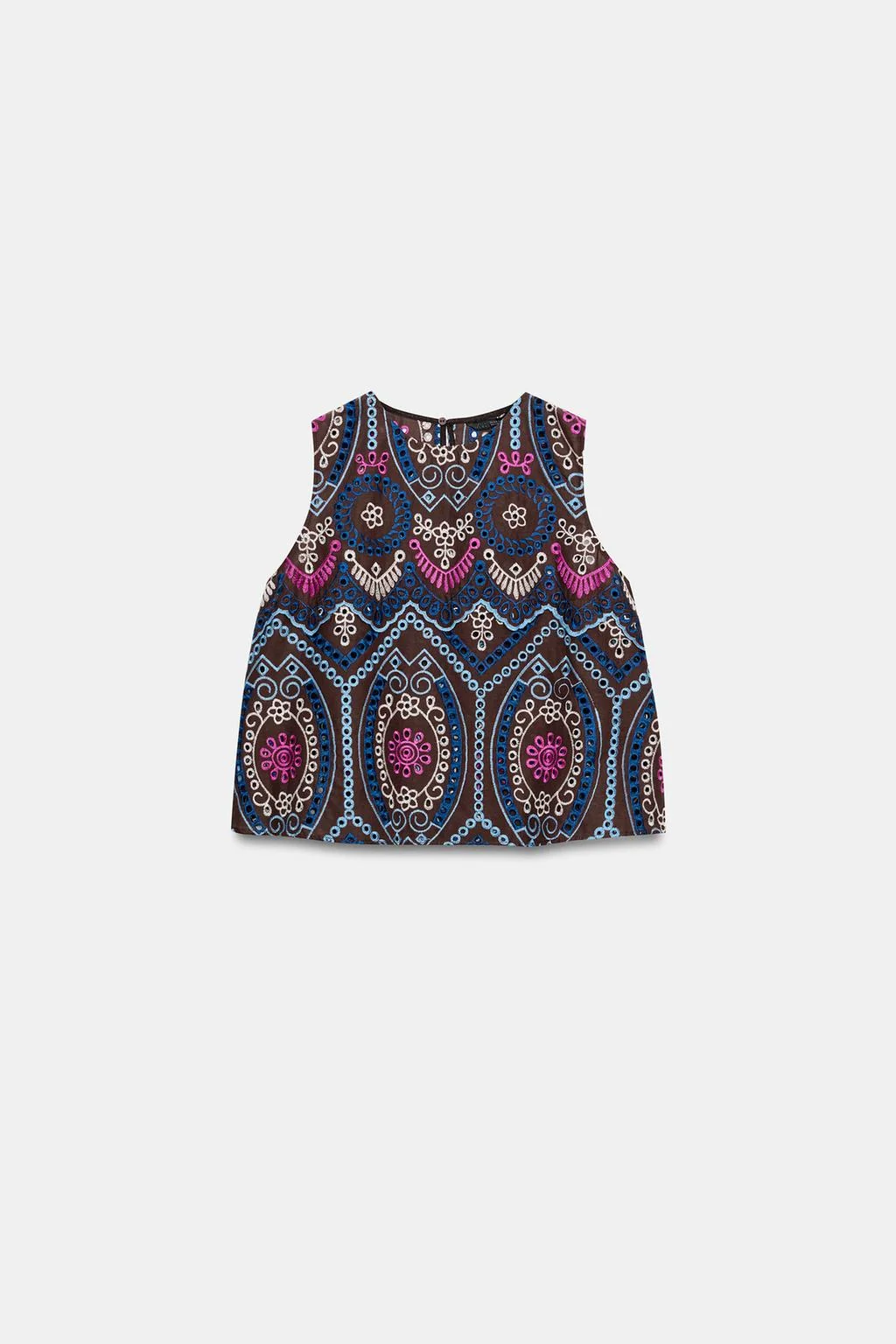 Топ с вышивкой ажуром