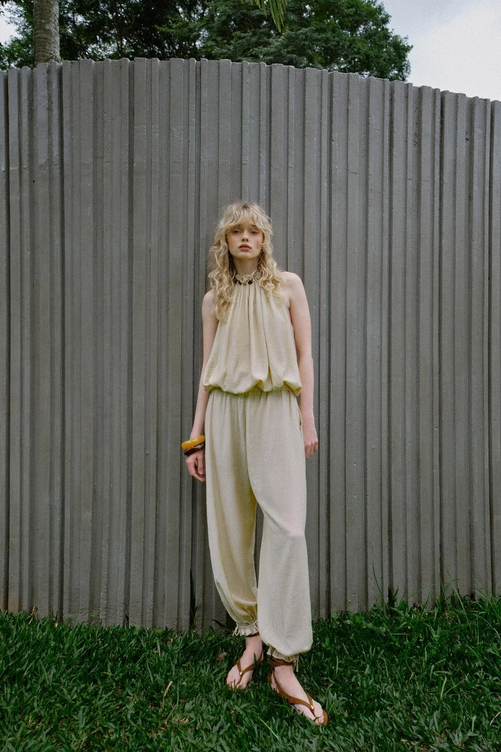 ТОП С БАЛЛОННЫМИ РУКАВАМИ И БИСЕРОМ НА ЛЯМКАХ