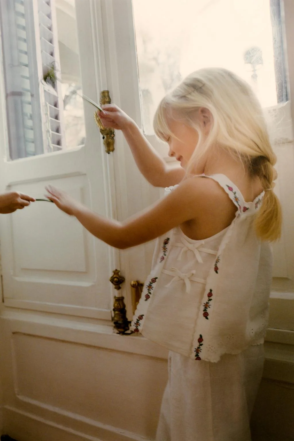 Топ цветочный вышитый из хлопка и льна