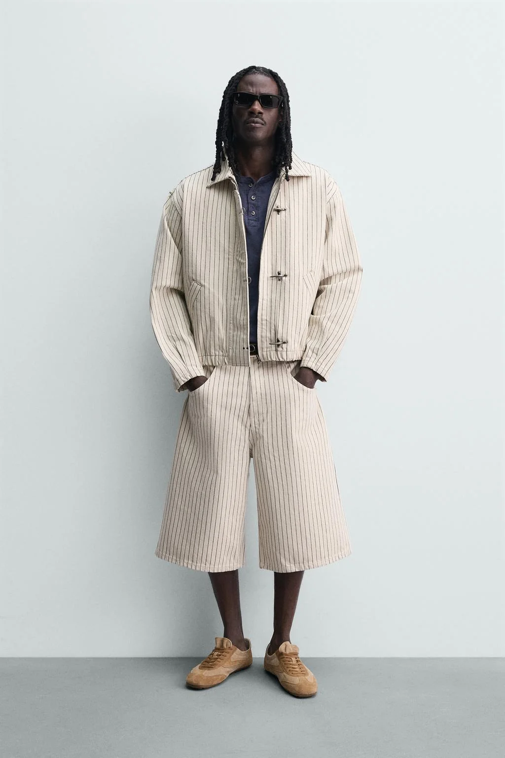 КОРОТКОЕ ПОЛОТНО ПОЛОСАТАЯ КУРТКА С ЗАСТЕЖКОЙ ПОЖАРНОГО