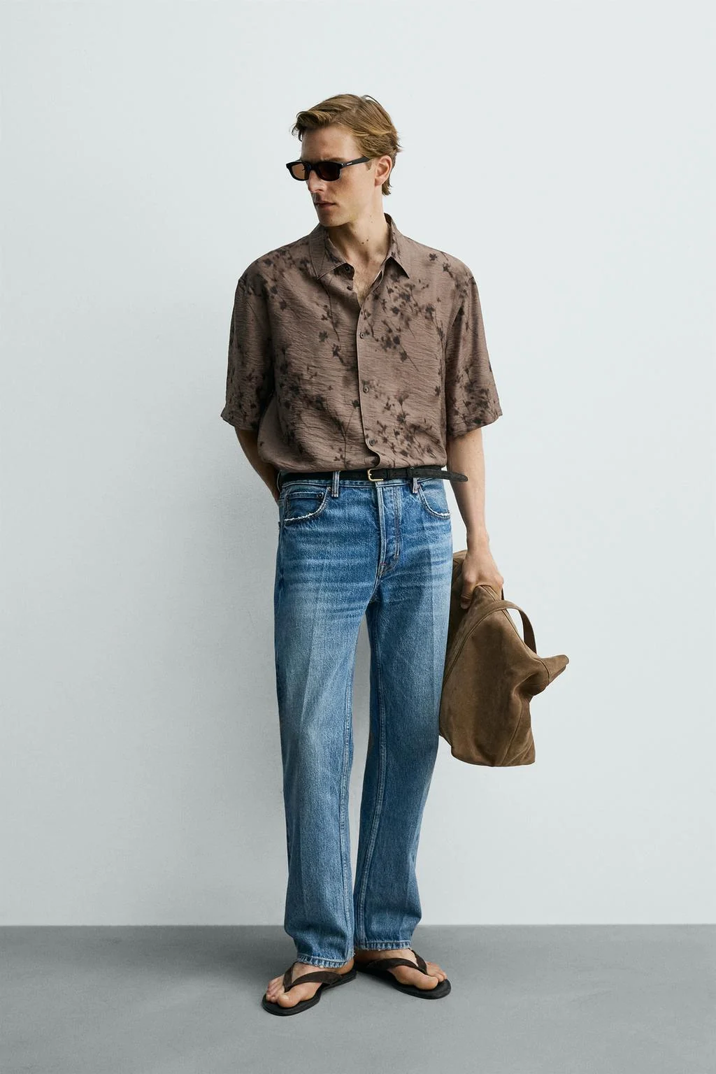 АБСТРАКТНЫЙ ПРИНТ ПЛАВЯЩЕЙСЯ БЛУЗКИ