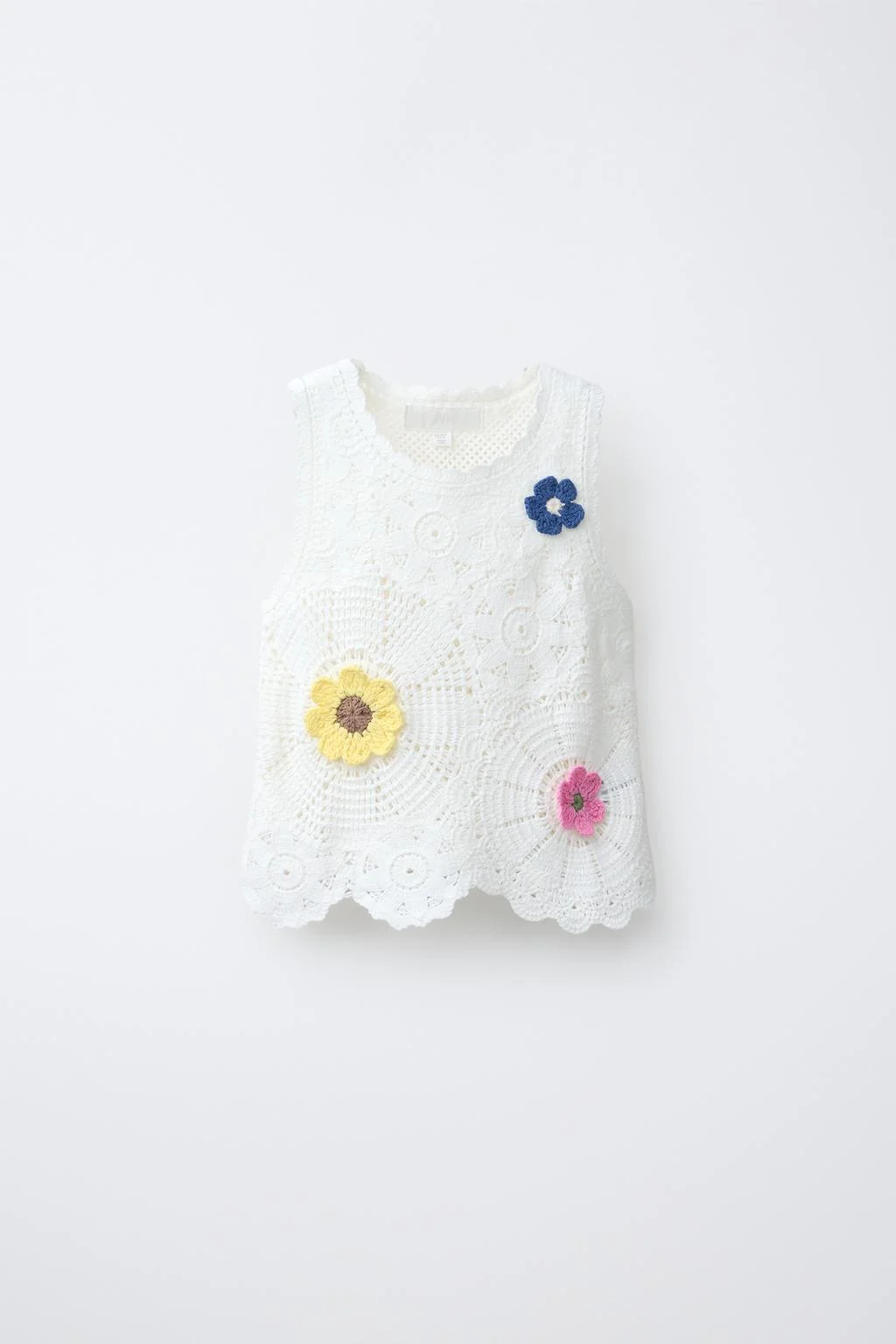 Топ с цветочным кружевным узором