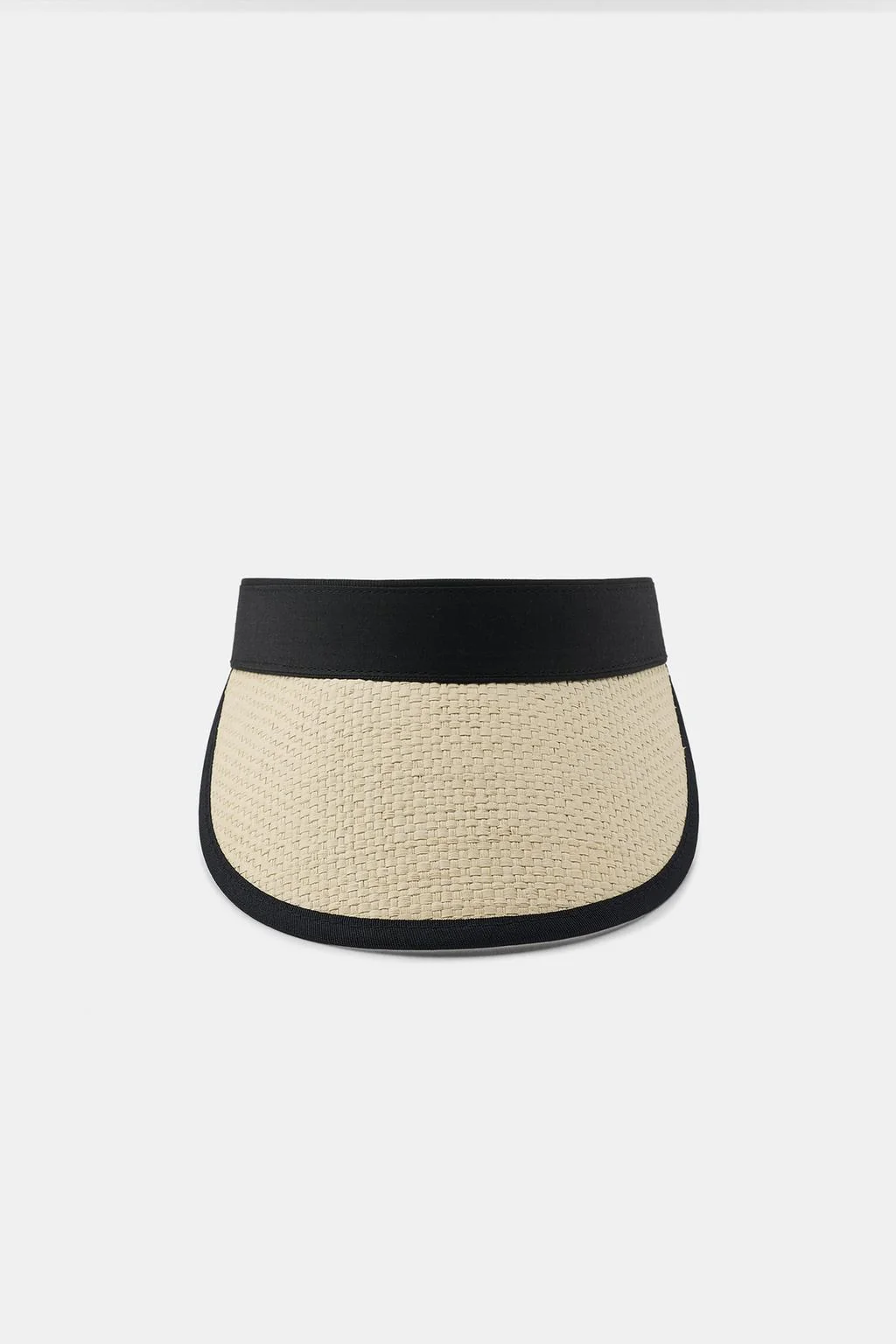 Контрастный ремешок козырька