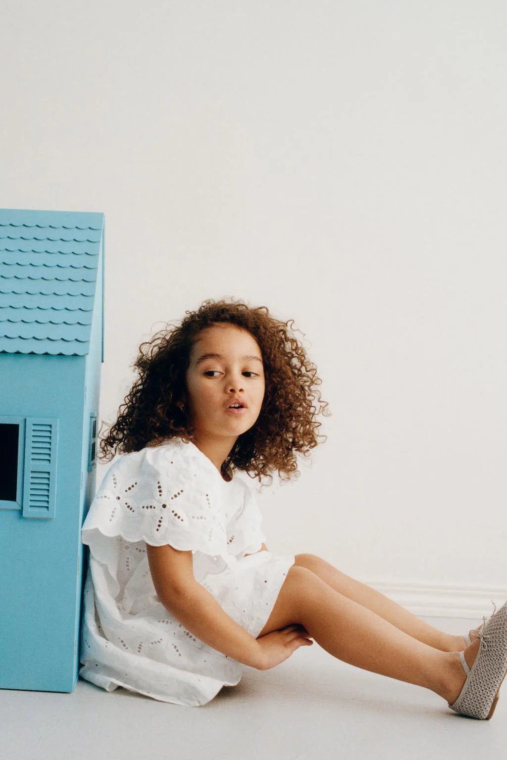 Платье с вышивкой — Особый случай