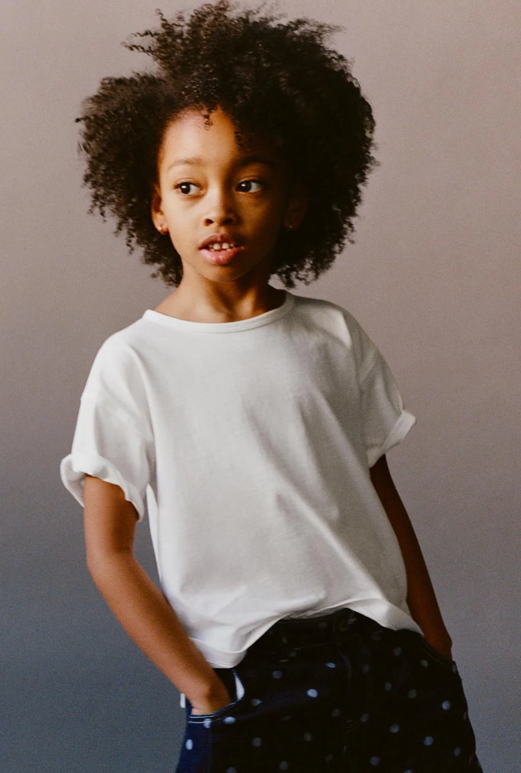 Однотонная футболка