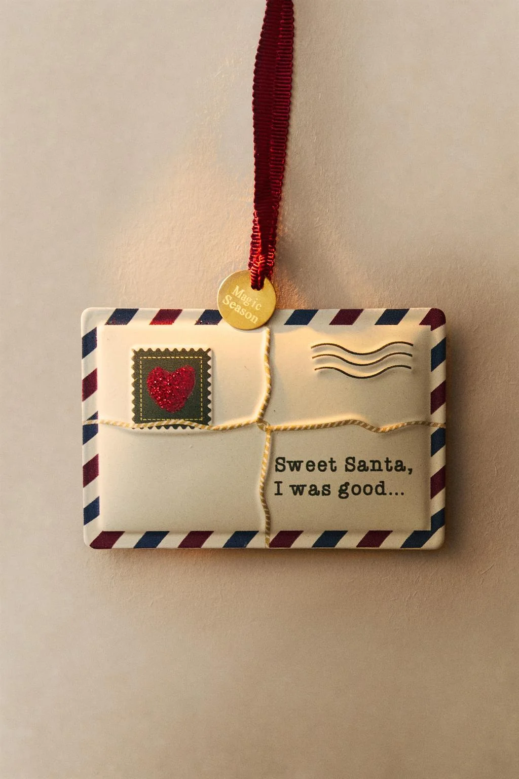 Рождественский елочный ornament в виде письма