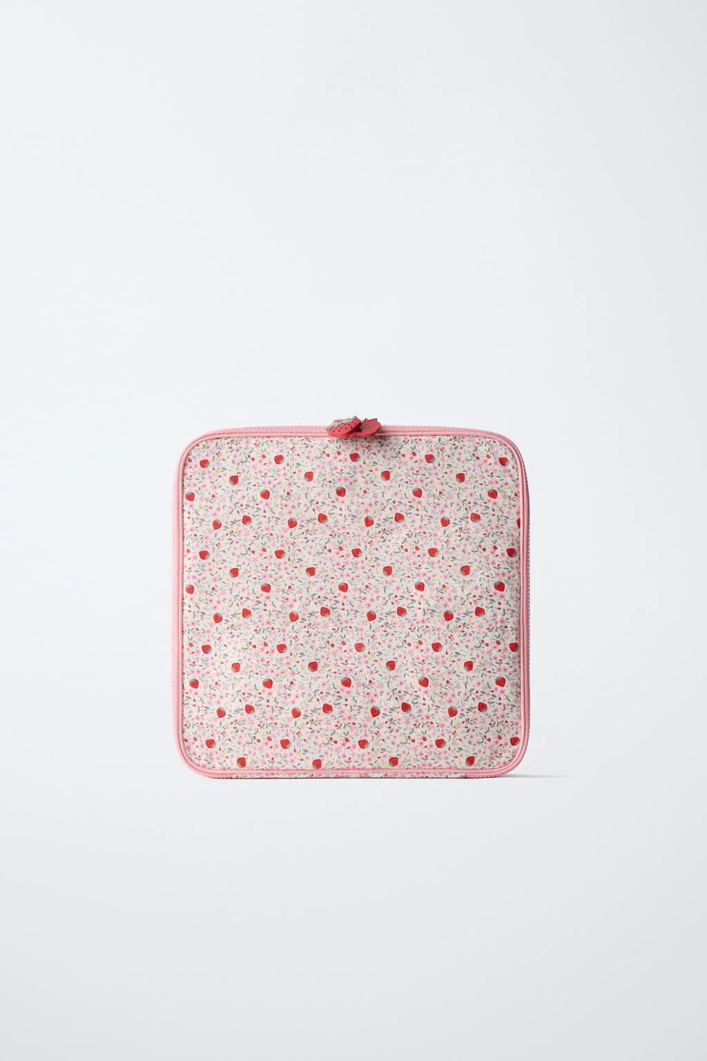 ПУТЕВОЙ НАБОР ДЛЯ ТУАЛЕТНЫХ ПРИНАДЛЕЖНОСТЕЙ