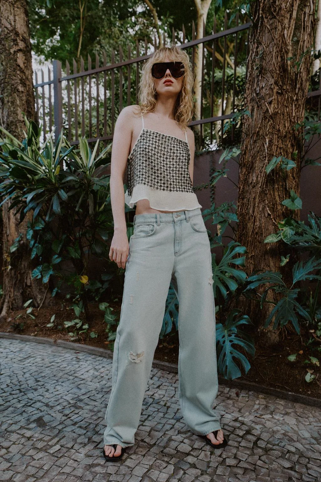 ТОП С БЛЕСТКАМИ ИЗ МЕТАЛЛИЧЕСКОЙ НИТИ