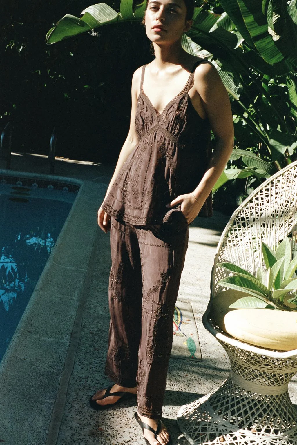 Вышитые бисером брюки