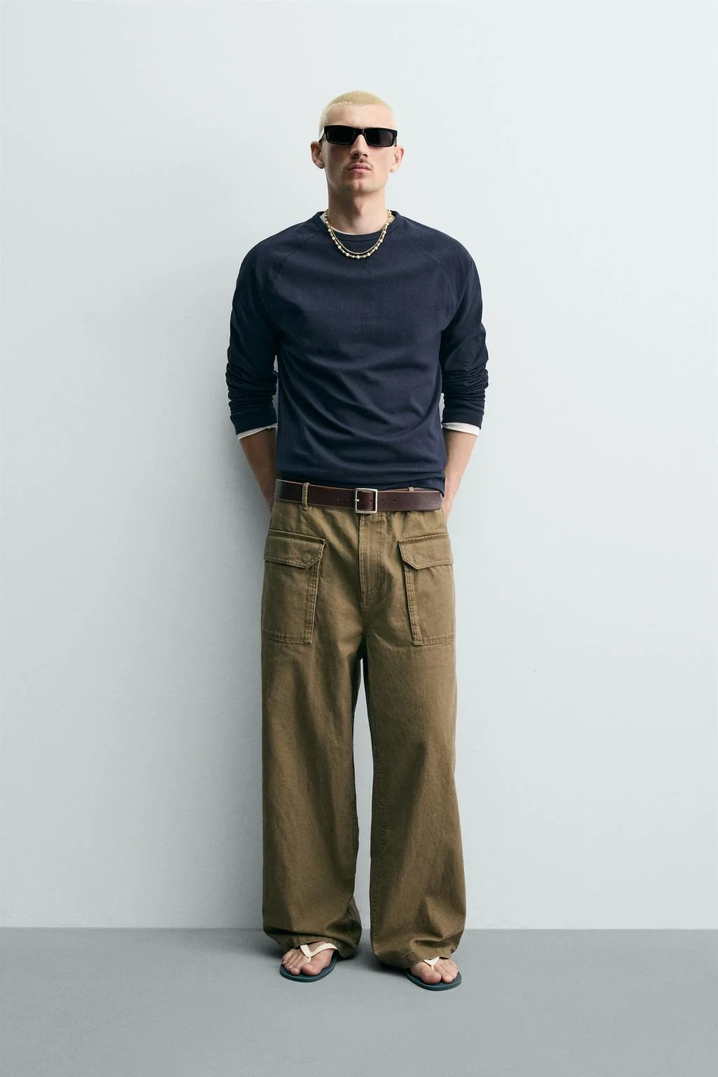 WIDE-LEG TROUSERS WITH TAB